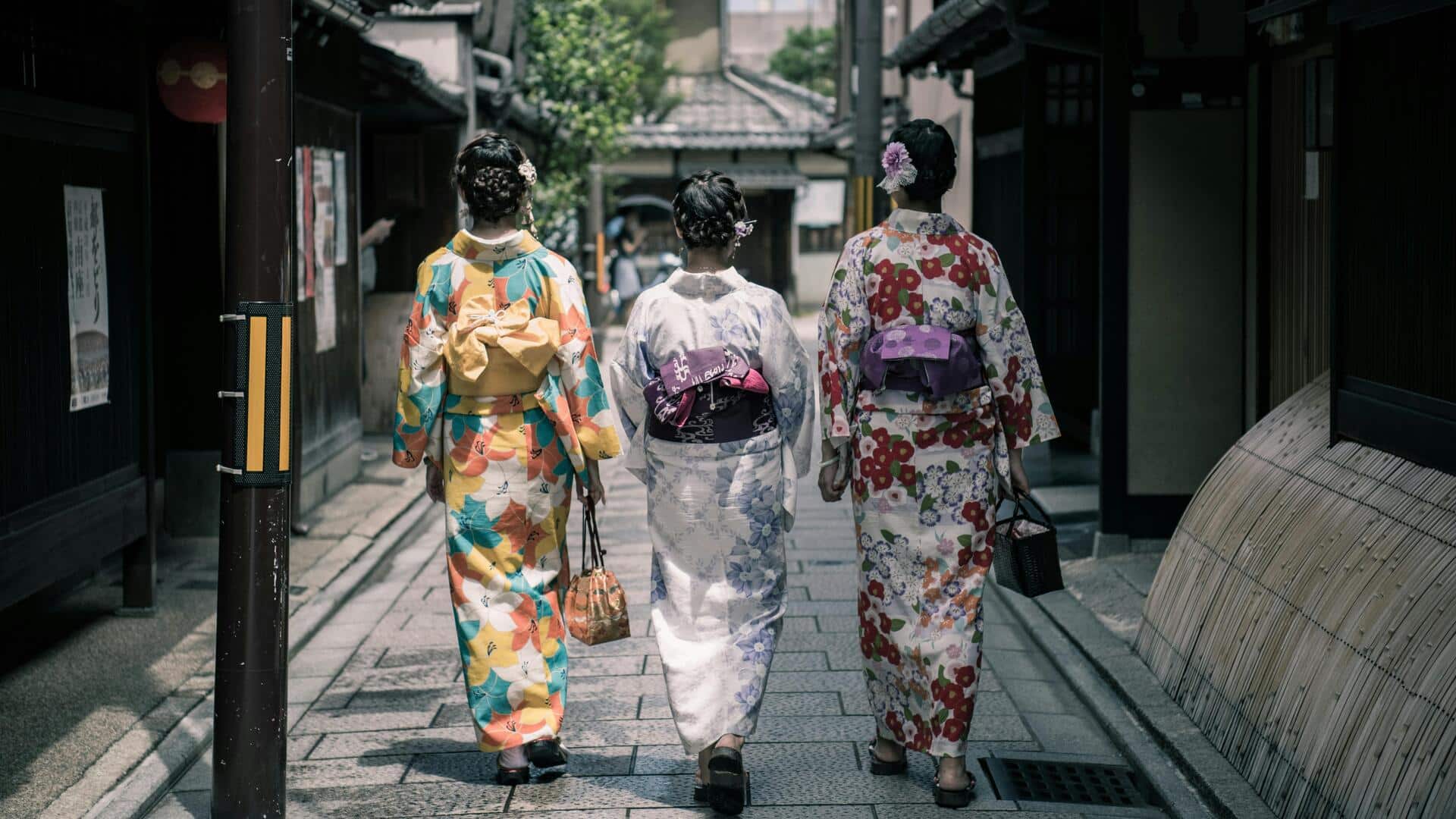Mode Berkelanjutan dengan Kimono Bekas Mode Berkelanjutan dengan Kimono Bekas