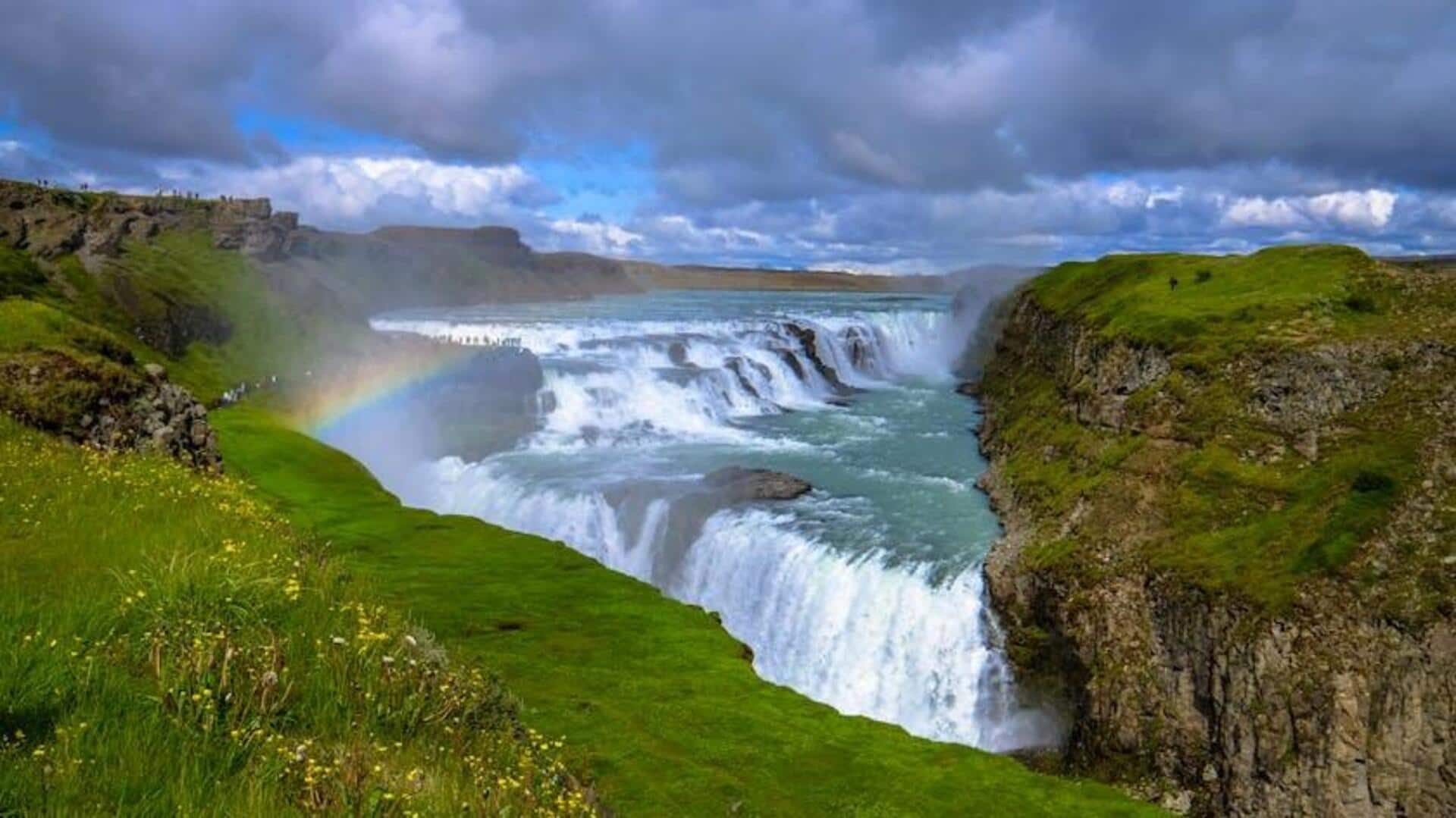 5 Air Terjun Spektakuler di Islandia untuk Dikunjungi 5 Air Terjun Spektakuler di Islandia untuk Dikunjungi
