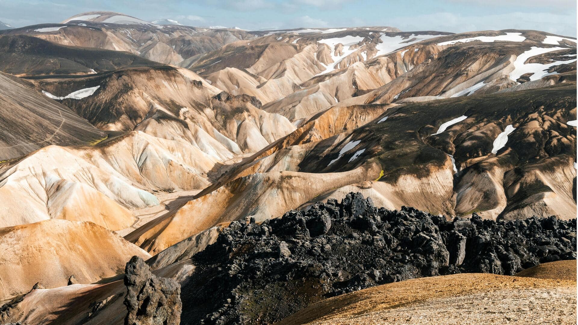 Menemukan Keajaiban Geyser di Islandia Menemukan Keajaiban Geyser di Islandia