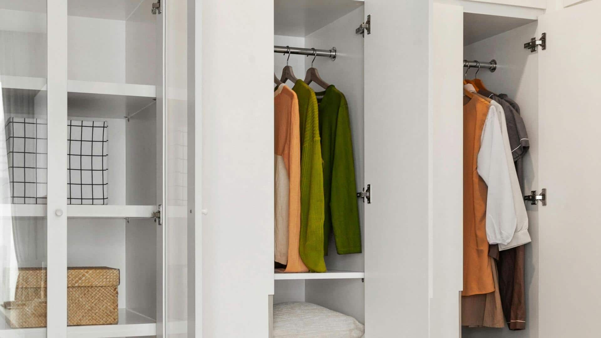 Mengatur lemari dengan kain daur ulang secara efektif