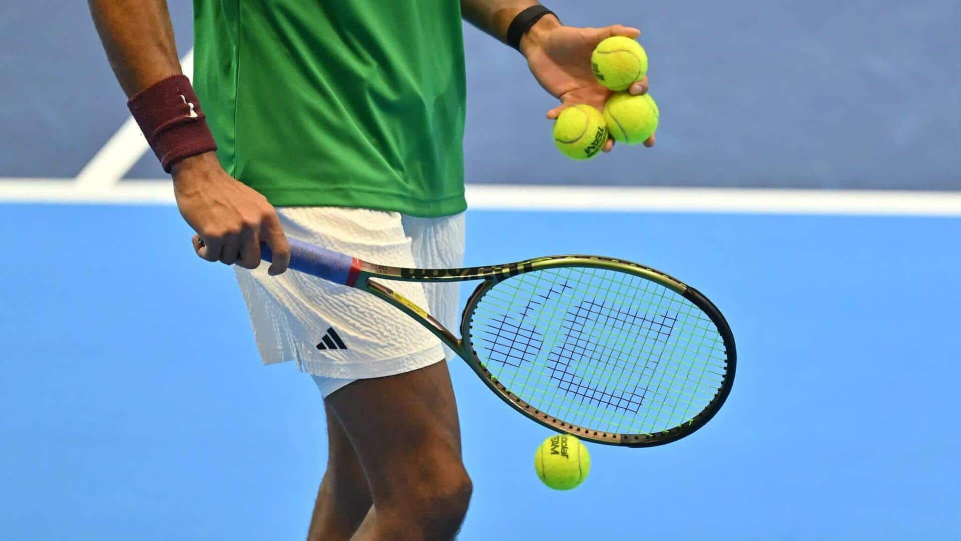 Mengapa Bola Tenis Berwarna Kuning? Mengapa Bola Tenis Berwarna Kuning?