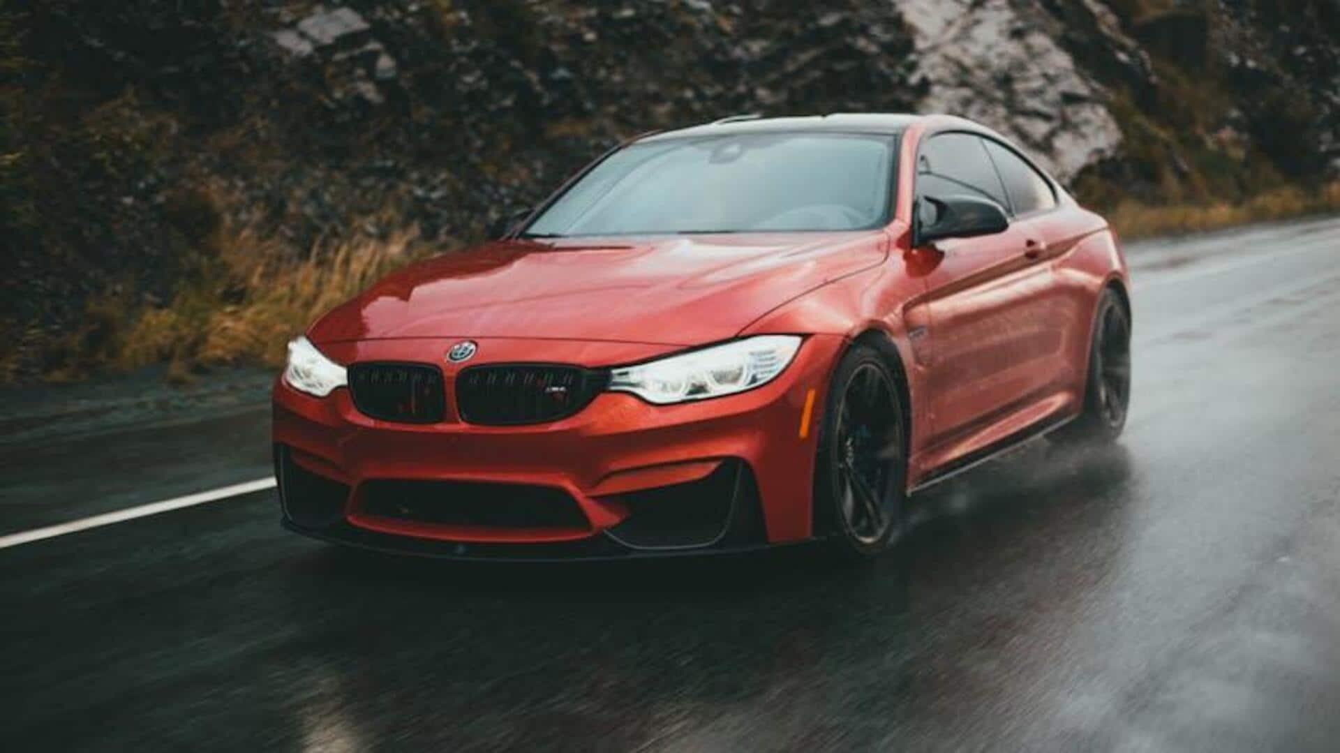 Lima Barang Penting di Mobil saat Musim Hujan