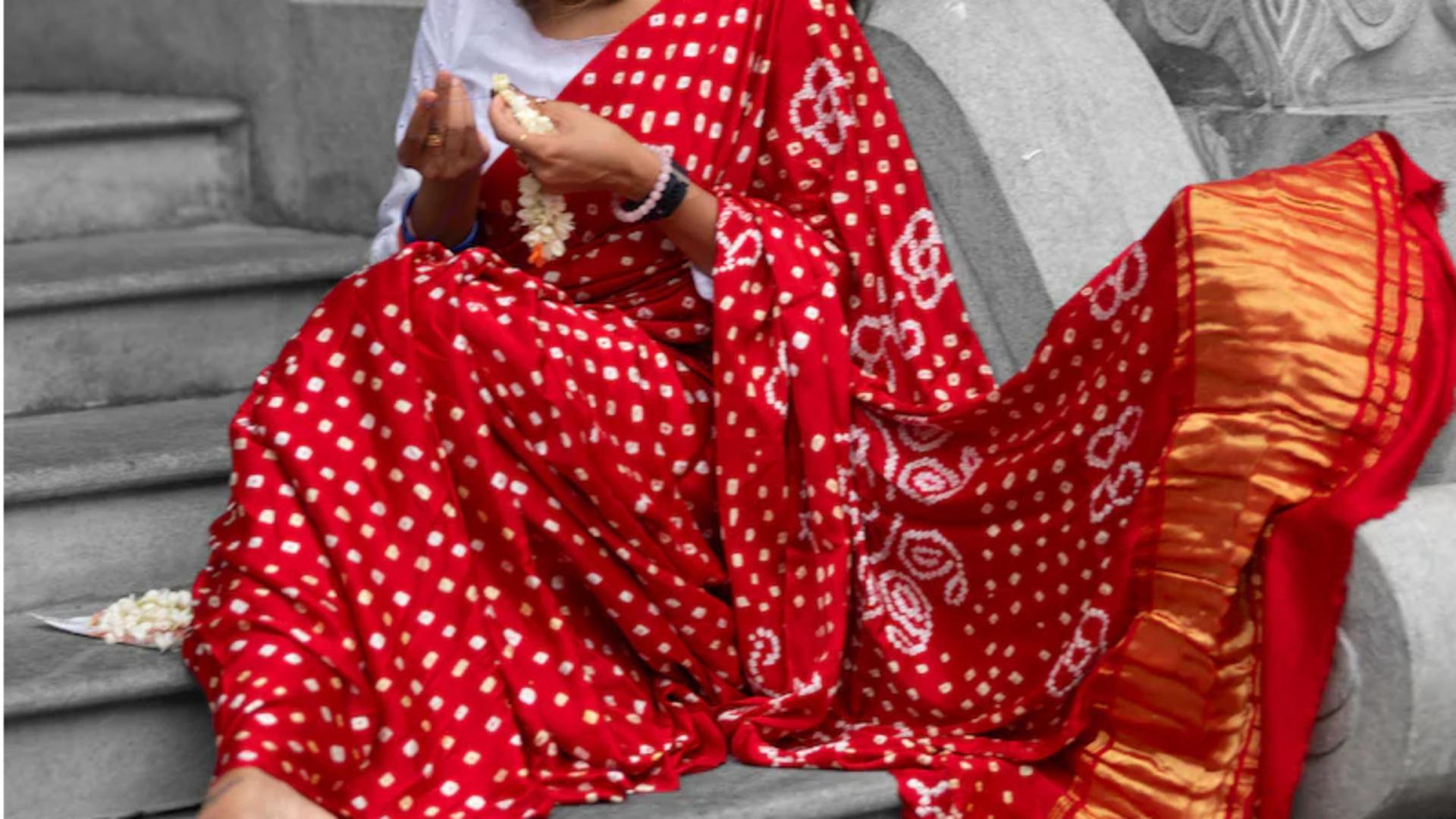 Tingkatkan busana etnik dengan aksesori Bandhani yang cantik