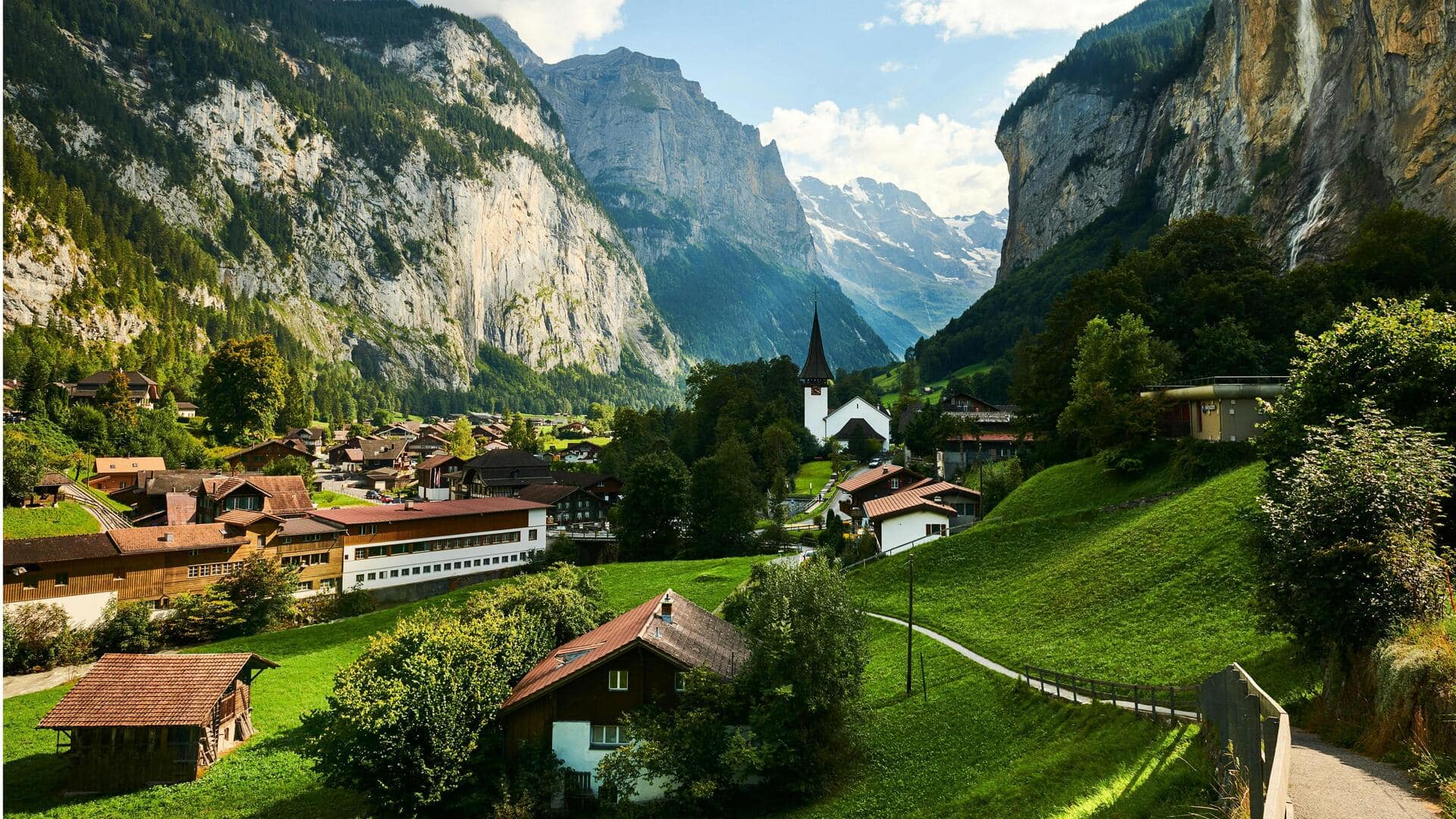 Menjelajahi Desa-Desa Dongeng Tersembunyi di Swiss