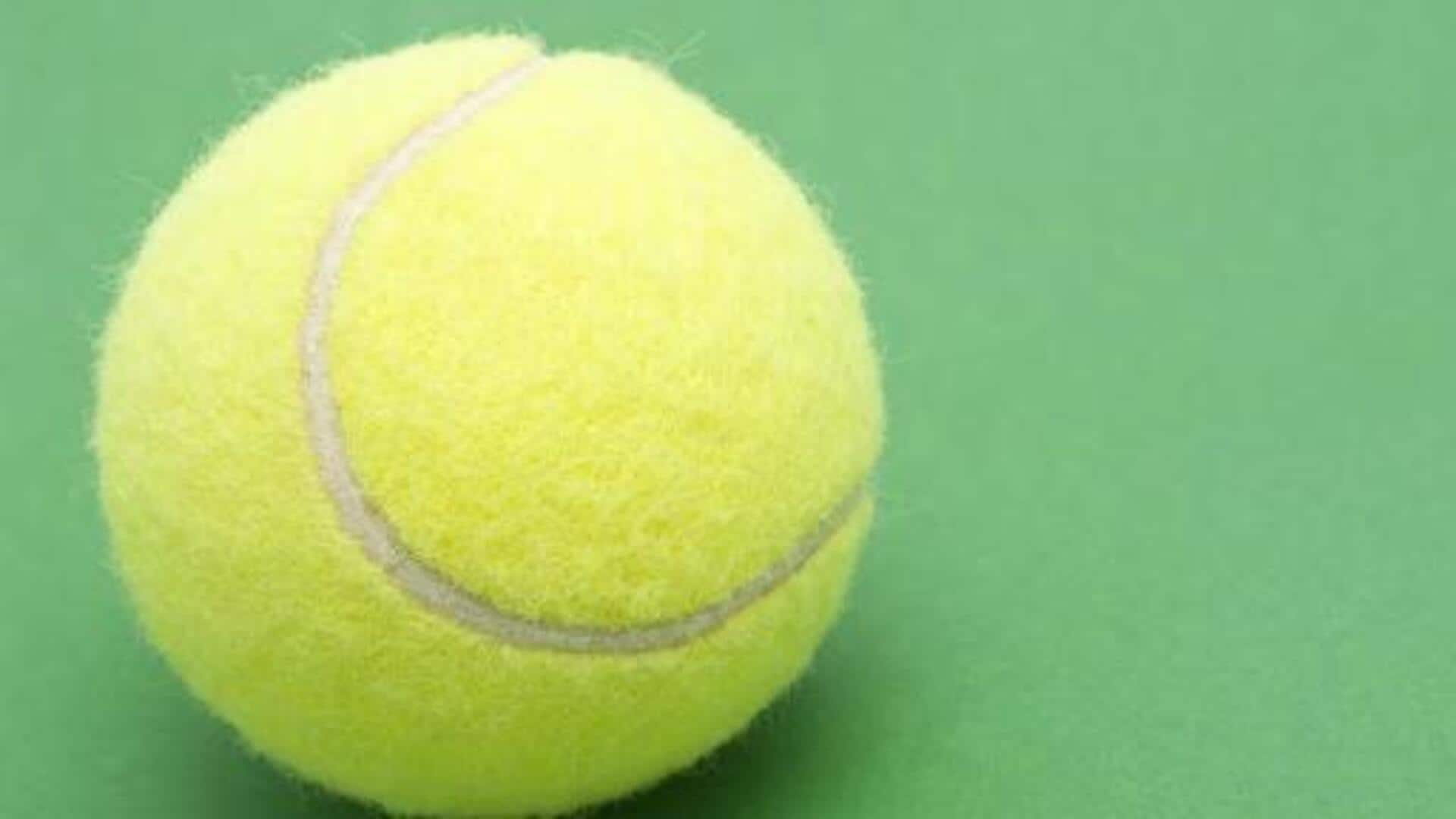 Mengapa bola tenis selalu berwarna kuning neon? Mengapa bola tenis selalu berwarna kuning neon?