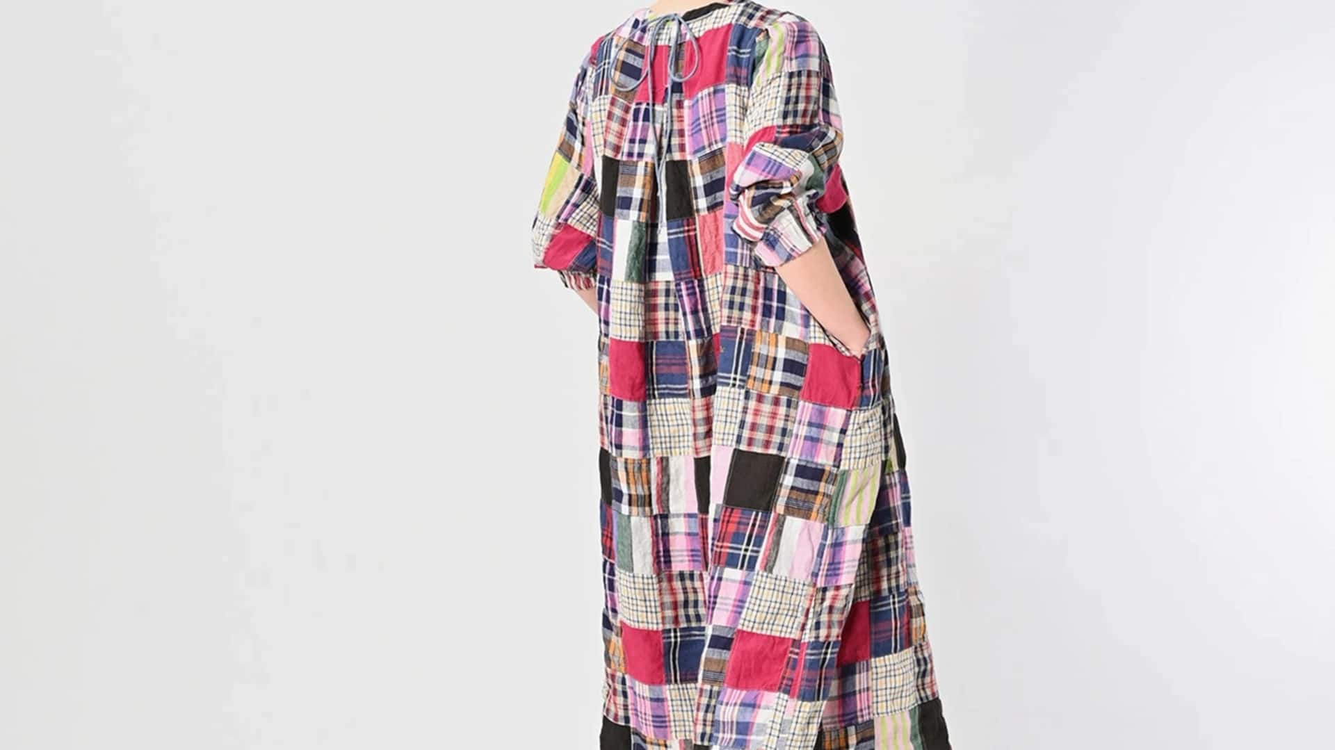 Mode kontemporer India dengan teknik quilting tambal sulam