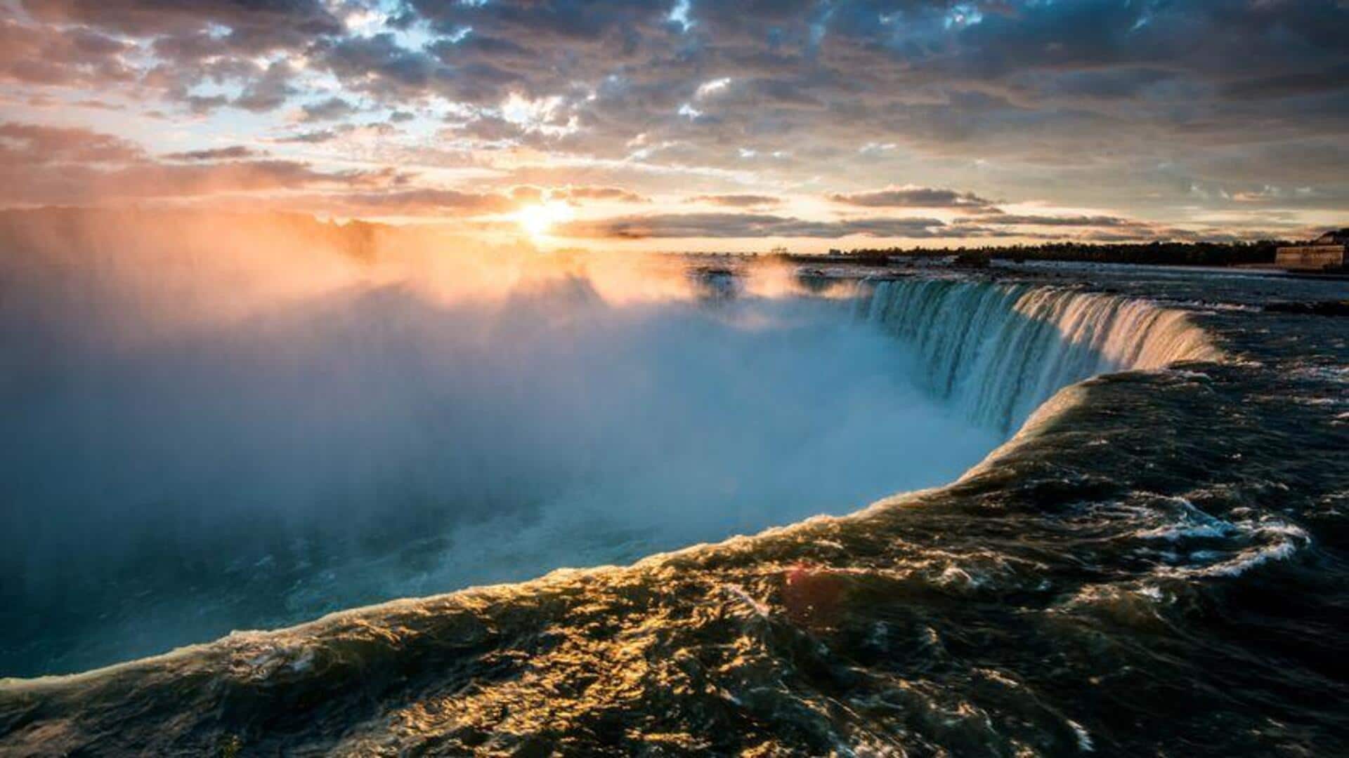 Rute-Rute Hiking Tersembunyi di Sekitar Air Terjun Niagara