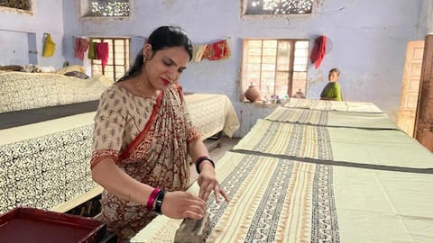 Teknik cetak blok tradisional India yang berwarna-warni