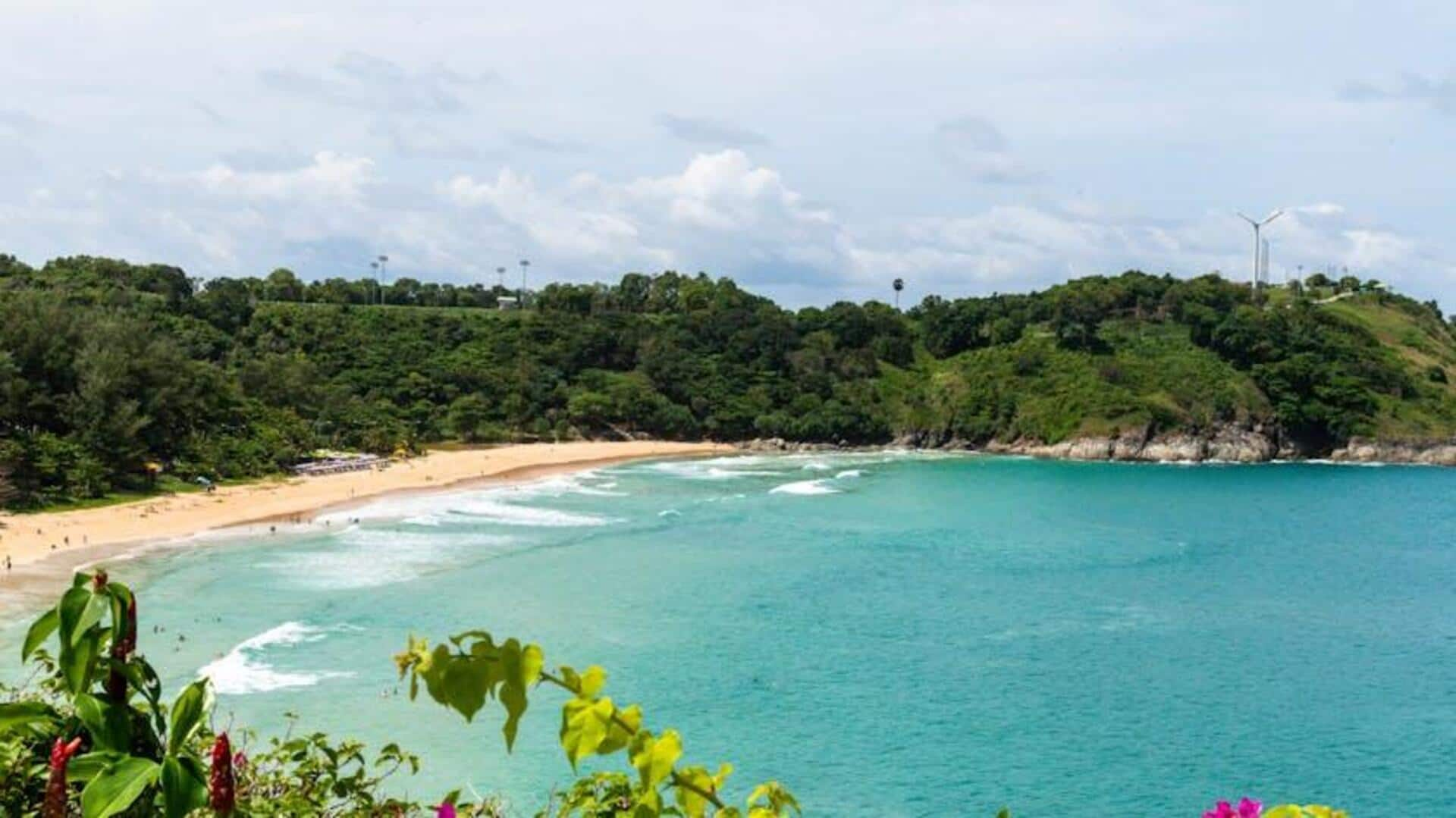 Pantai Tersembunyi di Phuket yang Wajib Dikunjungi