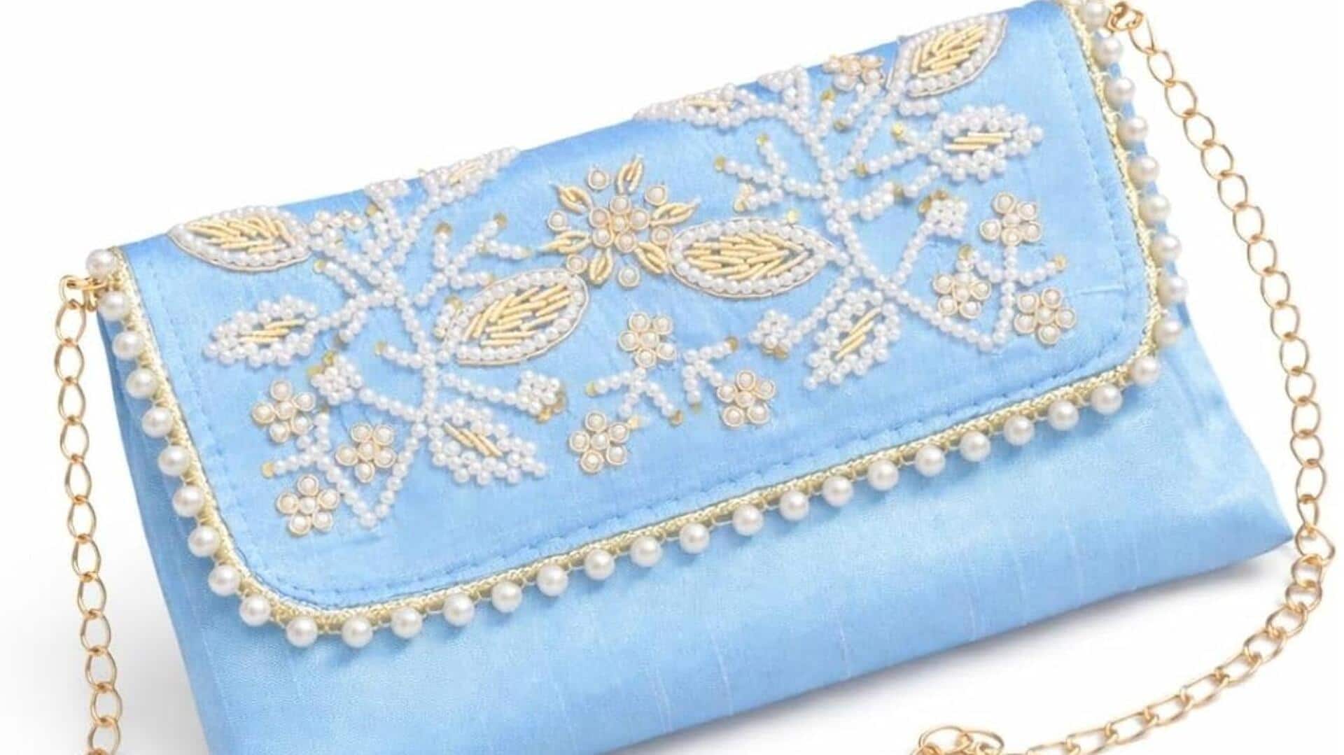 Clutch India: Memperindah gaya malam etnik