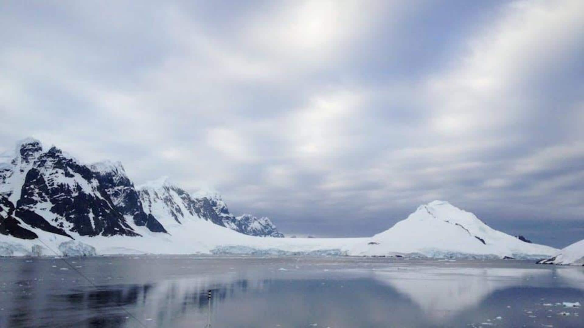 Menjelajahi Keindahan Padang Es di Svalbard, Norwegia