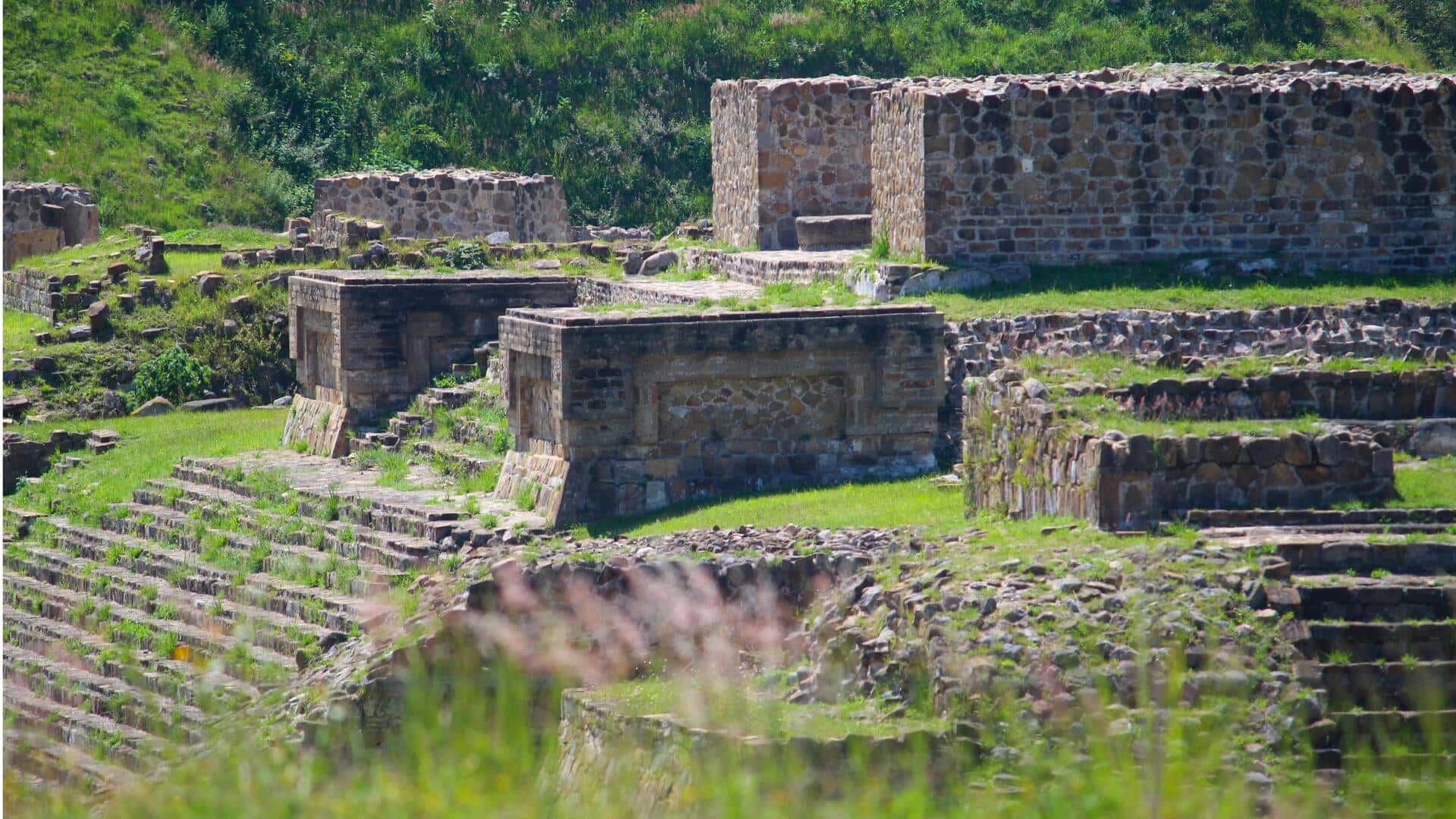 Jelajahi Keajaiban Reruntuhan Kuno Zapotec di Monte Alban, Meksiko