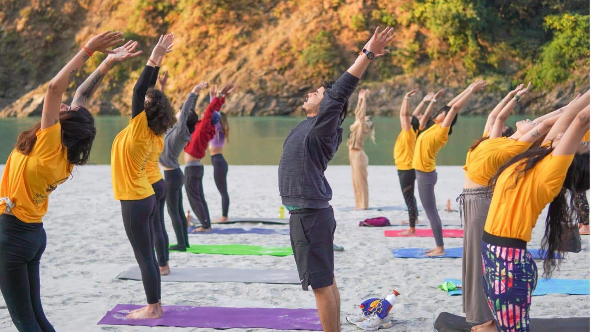 Membentuk Tubuh yang Kuat dengan Latihan Surya Namaskar Membentuk Tubuh yang Kuat dengan Latihan Surya Namaskar