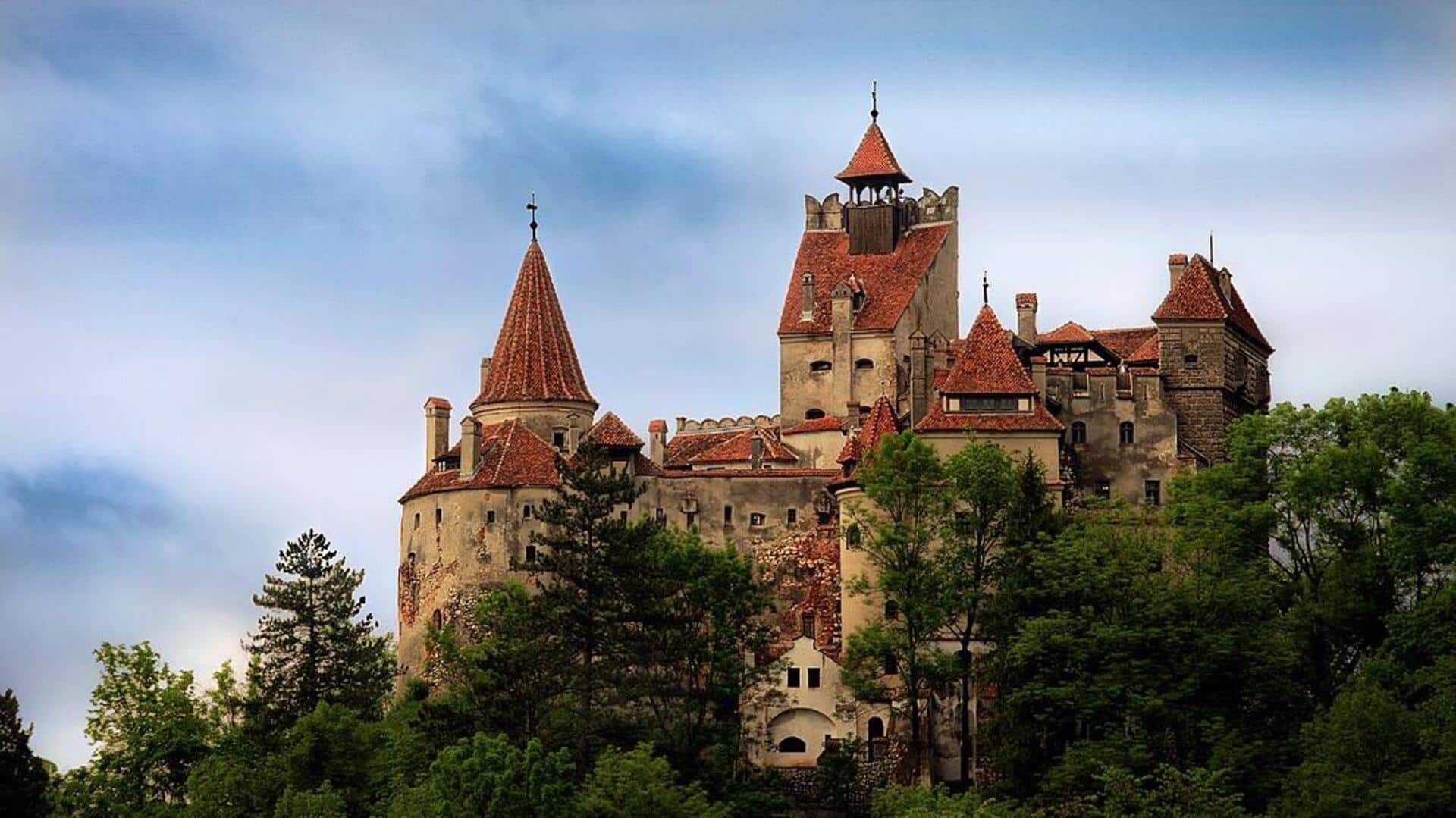 Kastil-Kastil Rumania yang Wajib Dikunjungi Kastil-Kastil Rumania yang Wajib Dikunjungi