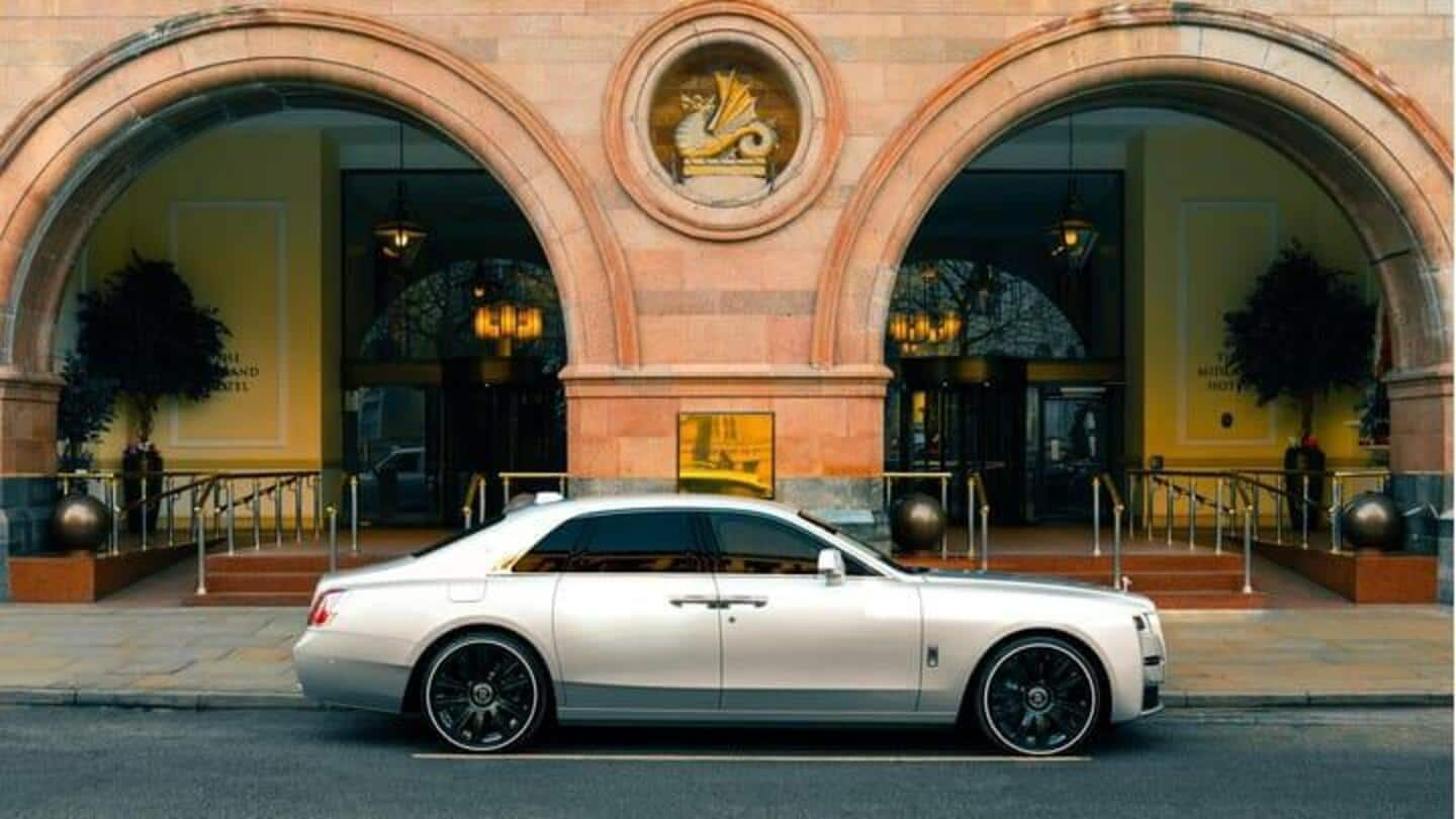 Fitur unggulan yang menjadikan Rolls-Royce Manchester Ghost satu kali produksi istimewa