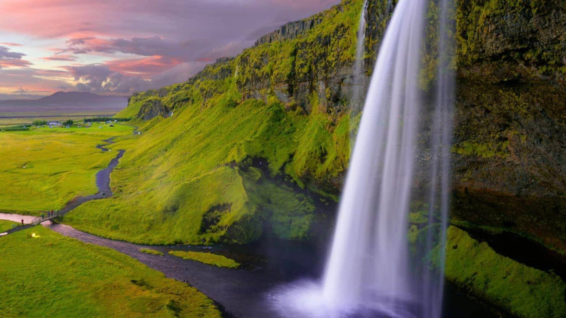 Pernahkah Anda mengunjungi keajaiban panas bumi Pesisir Selatan Islandia?