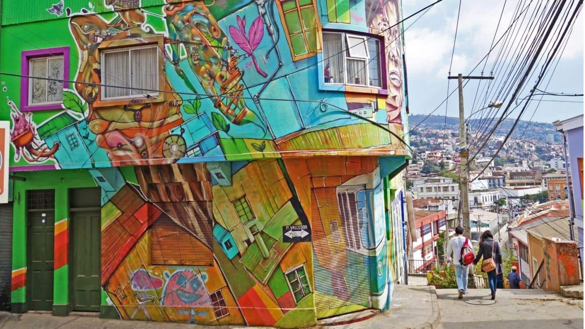 Valparaiso, Chili adalah kanvas seni perkotaan dan sejarah
