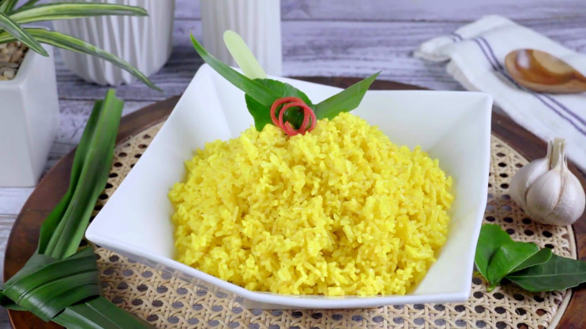 Resep Nasi Kuning: Nikmati Cita Rasa Khas Indonesia