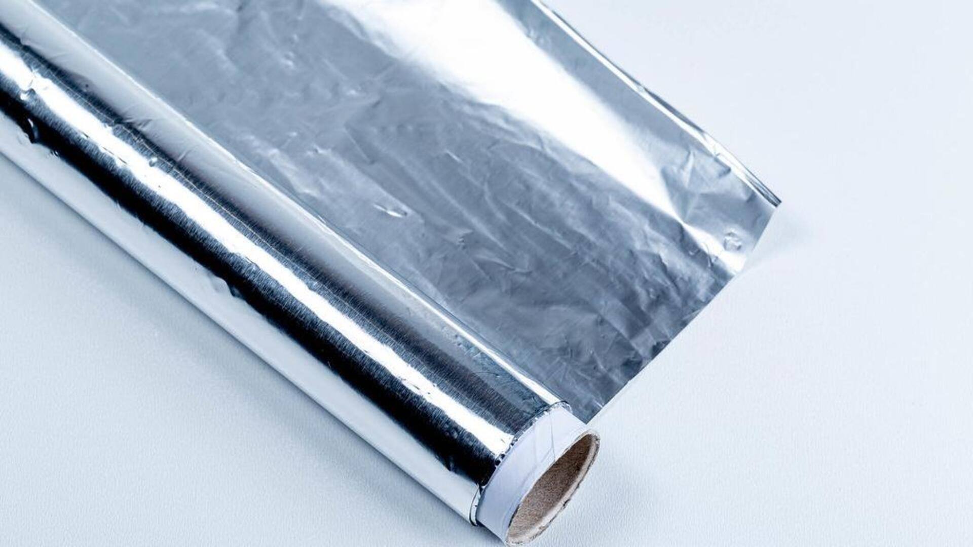 Lima kegunaan tak terduga aluminium foil di rumah