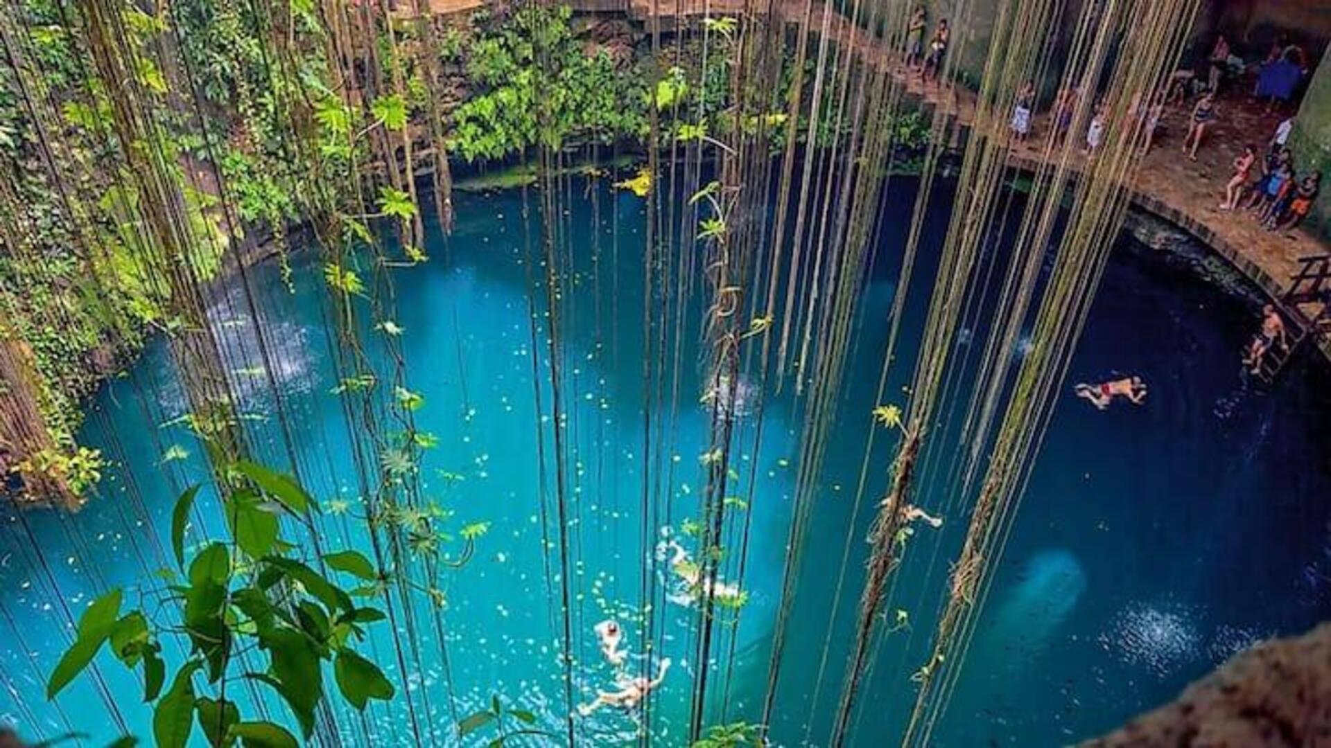 Selami Nunansa Mistis Meksiko Di Cenote