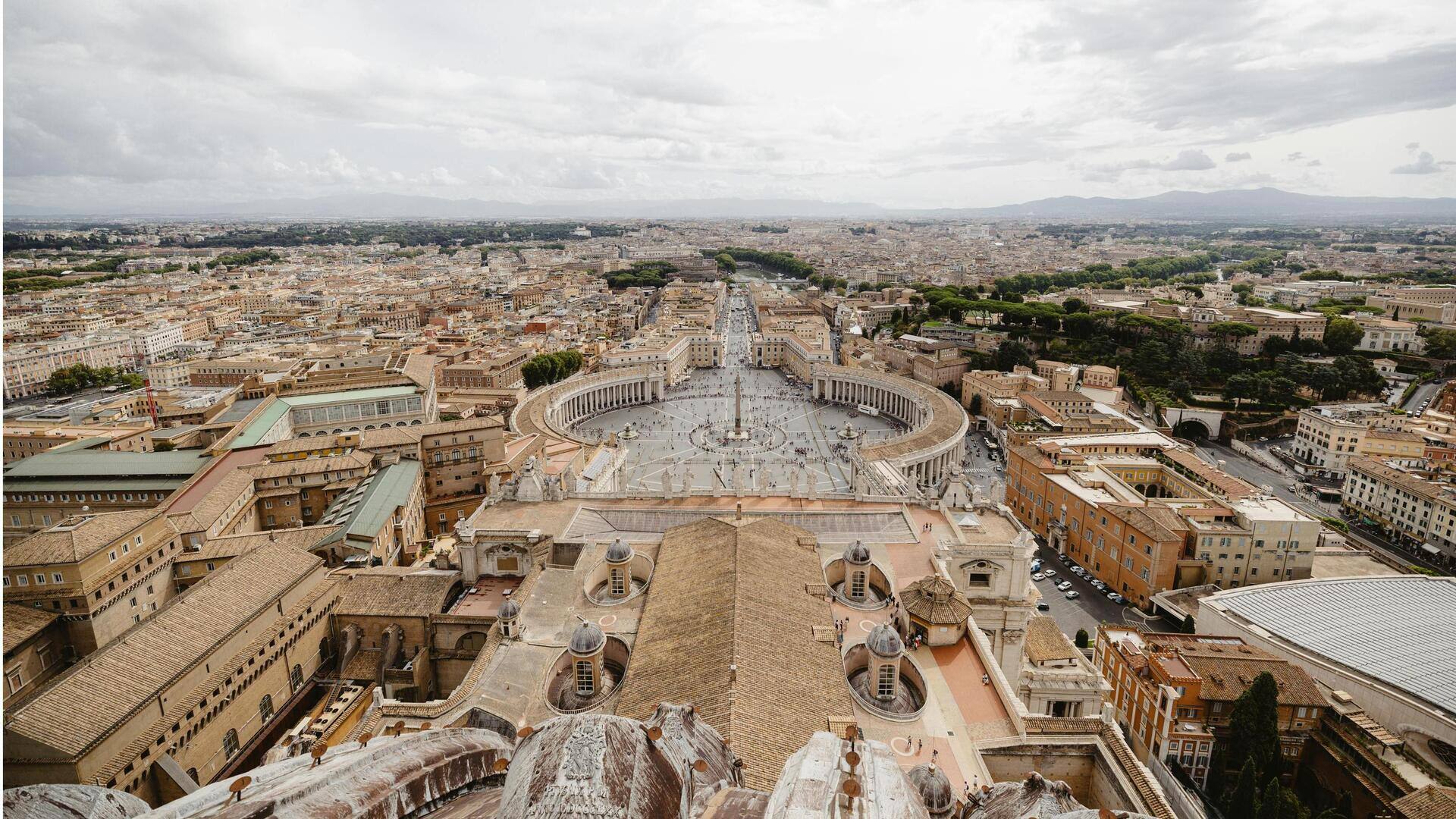 Menjelajahi Negara Terkecil di Dunia dari Rumah