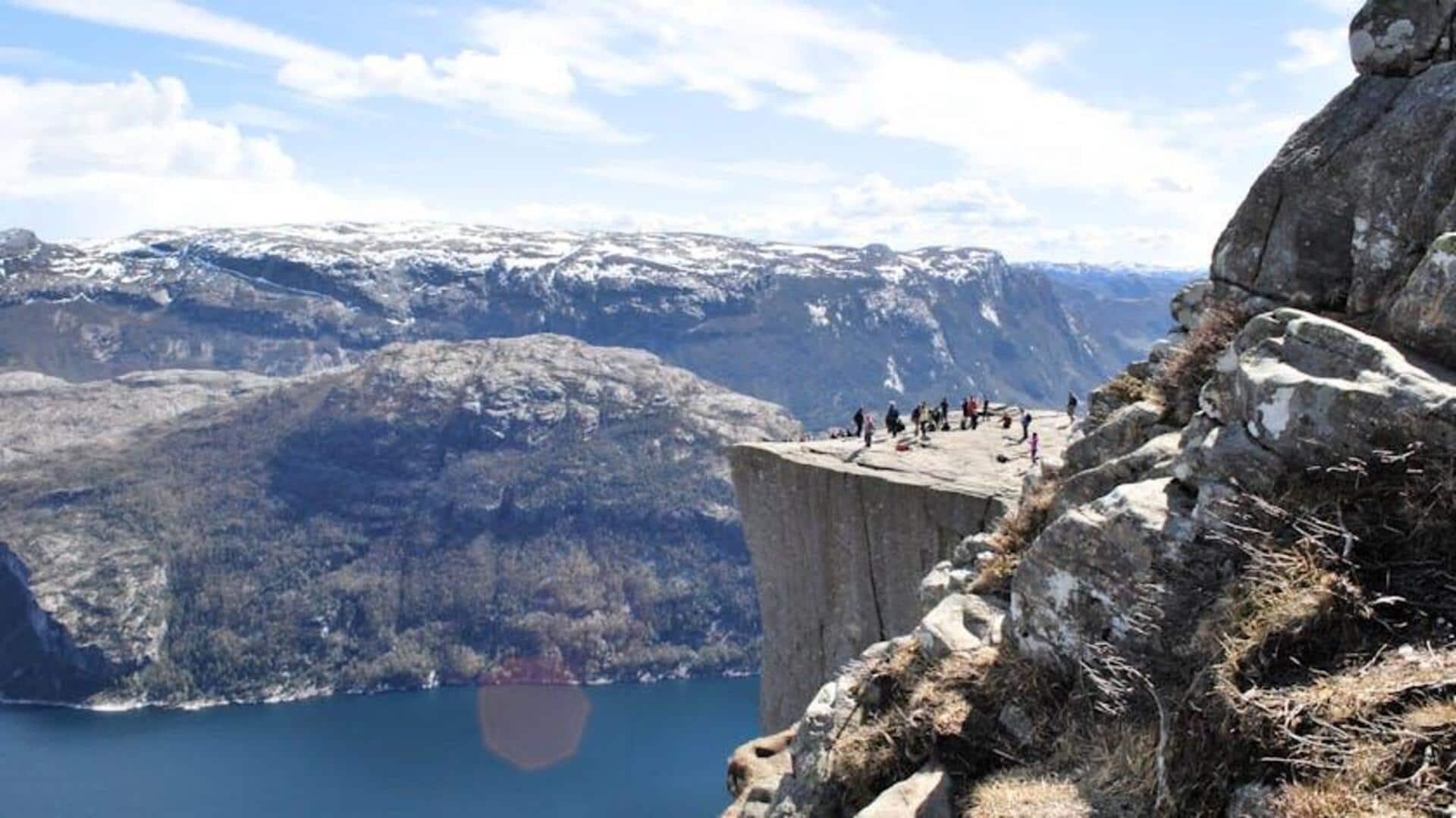 Jelajahi Fjord Norwegia yang Tenang dan Tak Terjamah