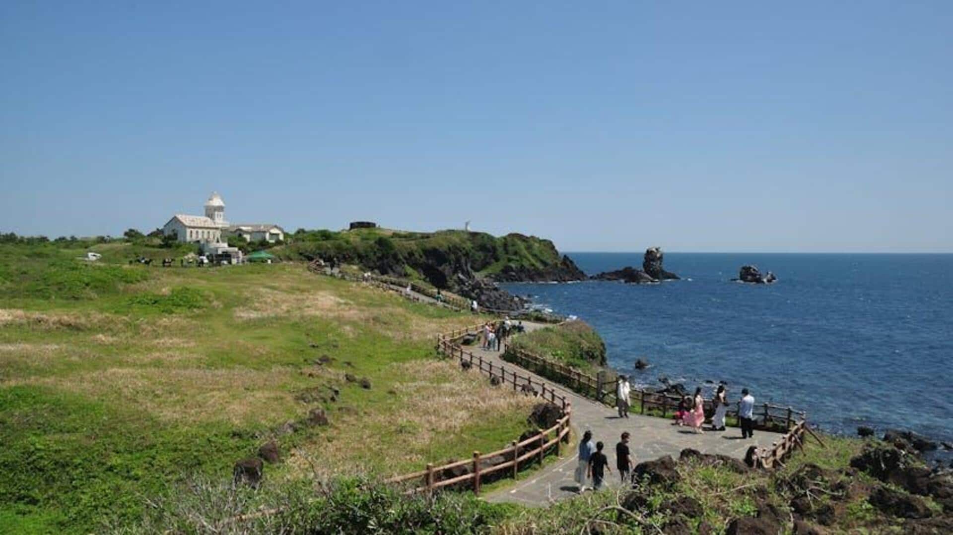 Mengagumi Lanskap Vulkanik Pulau Jeju Mengagumi Lanskap Vulkanik Pulau Jeju