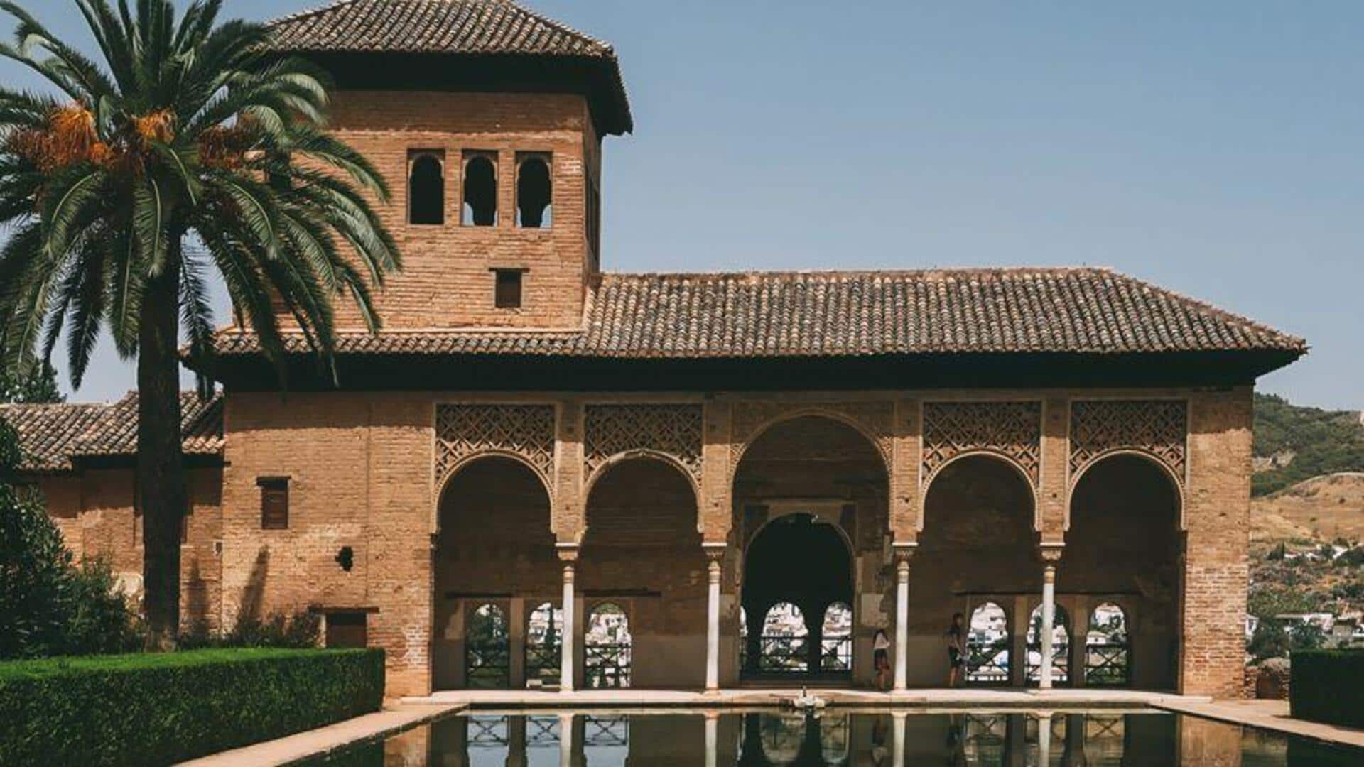 Mengagumi Keindahan Taman Alhambra di Spanyol