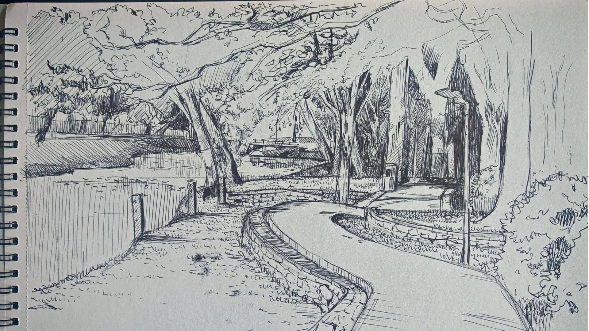 Menyusun Album Foto dari Halaman Sketsa Lama