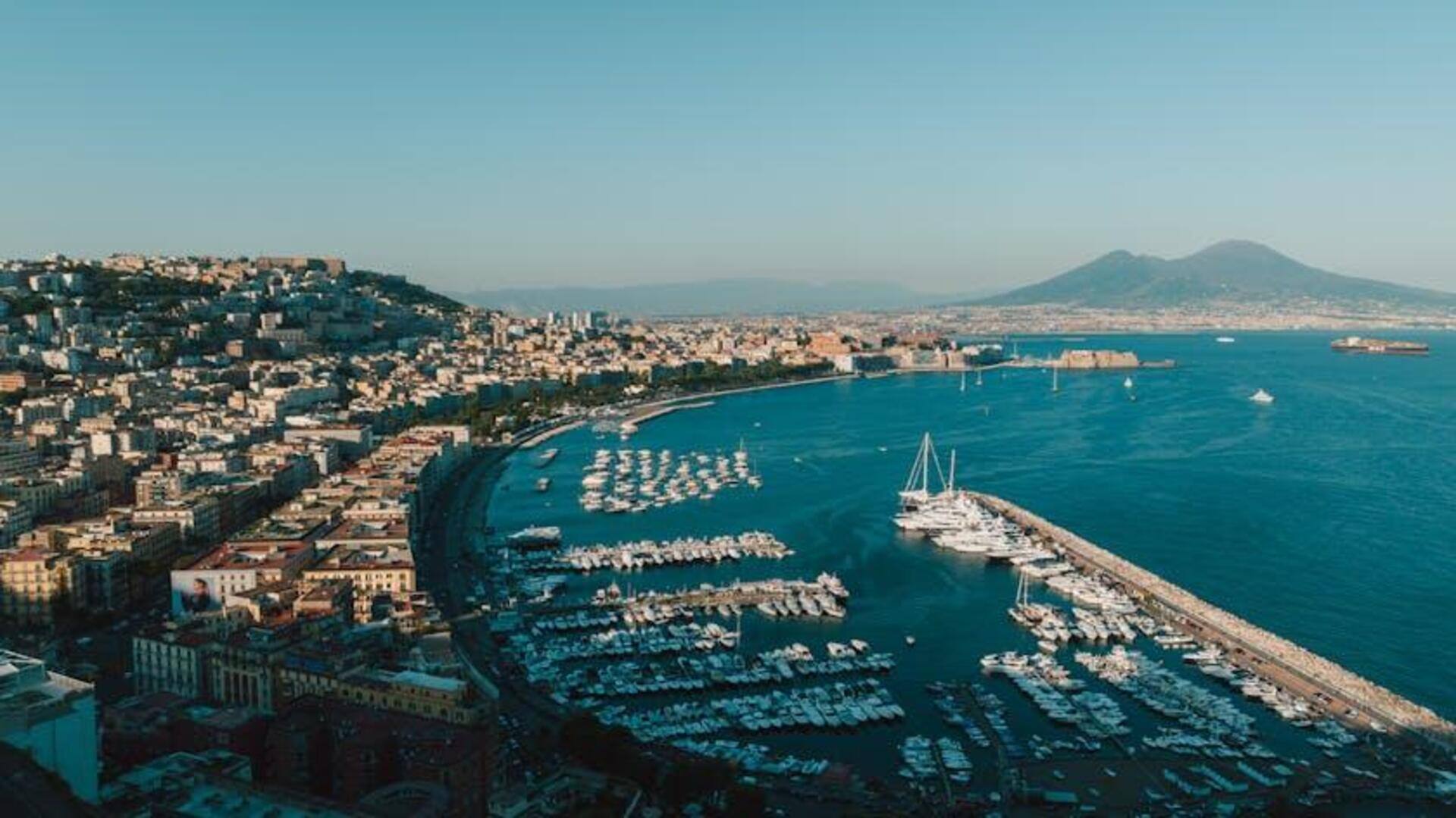 Seni Jalanan di Naples untuk Wisatawan Kreatif