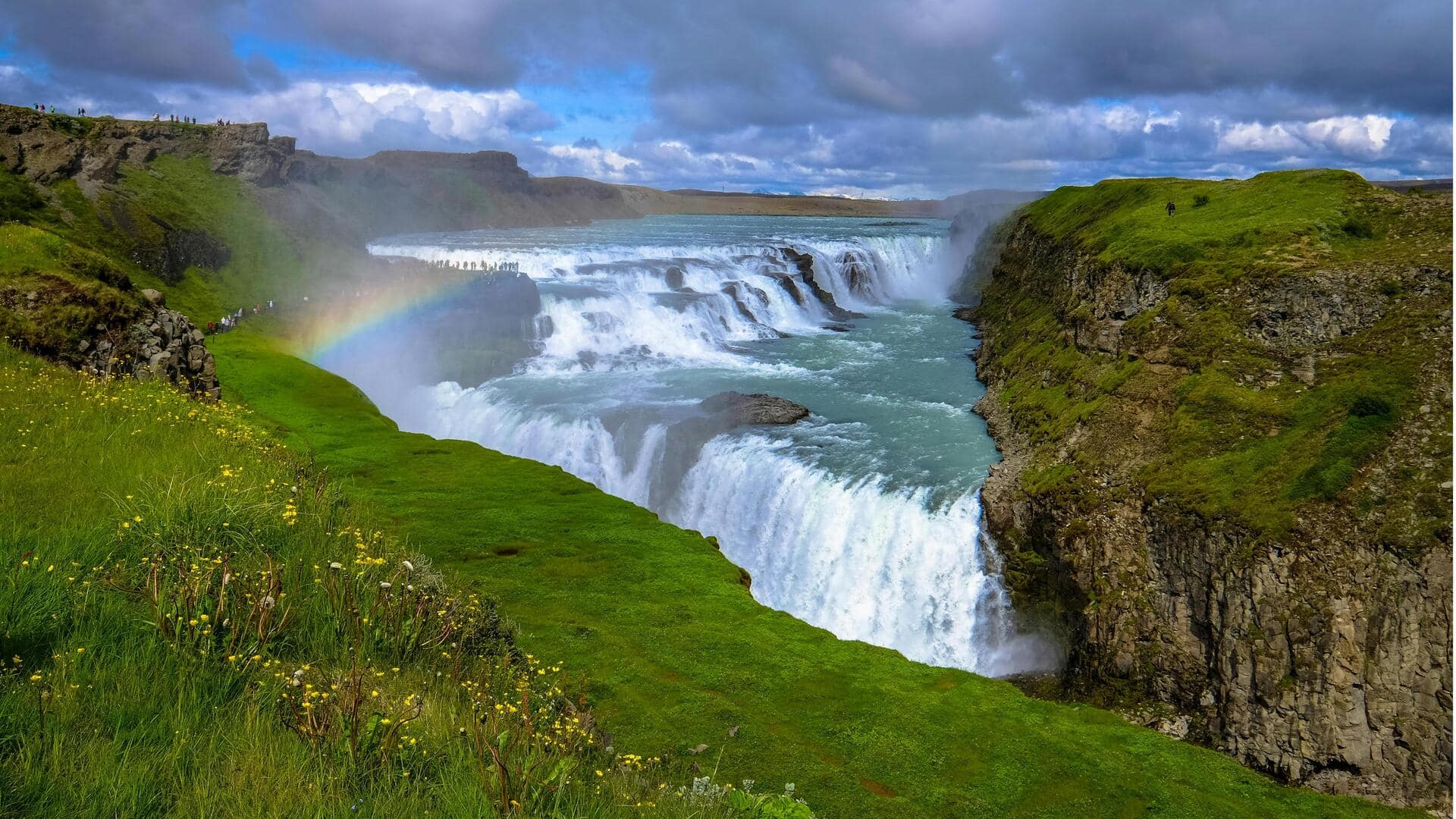 Menjelajahi Keajaiban Alam Islandia yang Menakjubkan Menjelajahi Keajaiban Alam Islandia yang Menakjubkan
