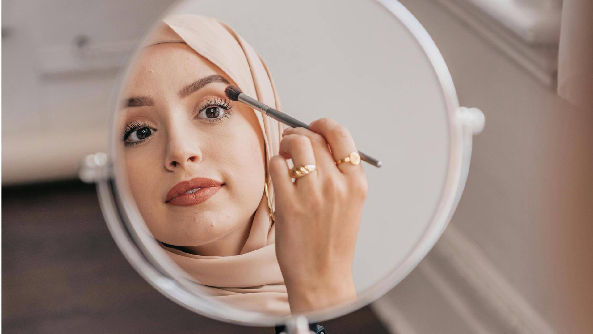 Teknik makeup abadi untuk semua warna kulit India