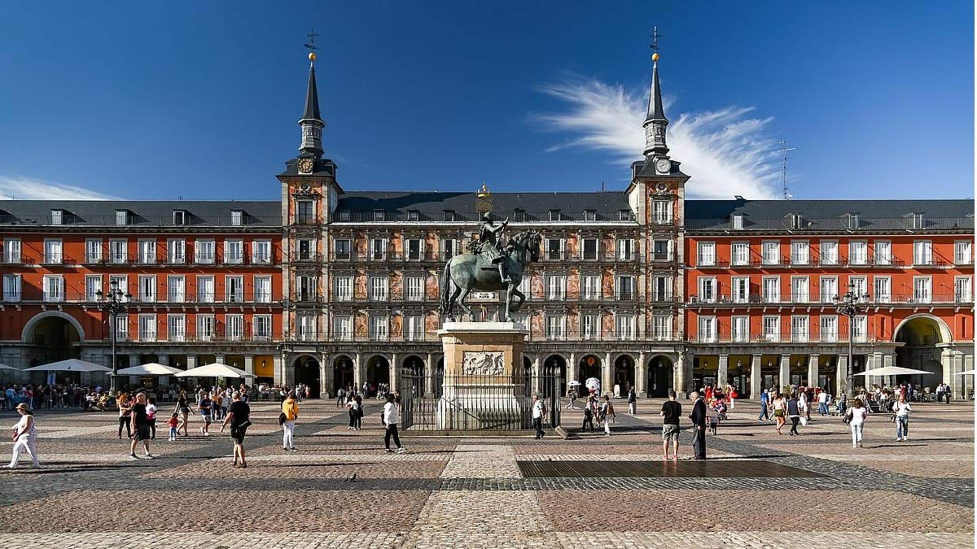 Alun-Alun Eropa yang Menawan untuk Jalan Santai