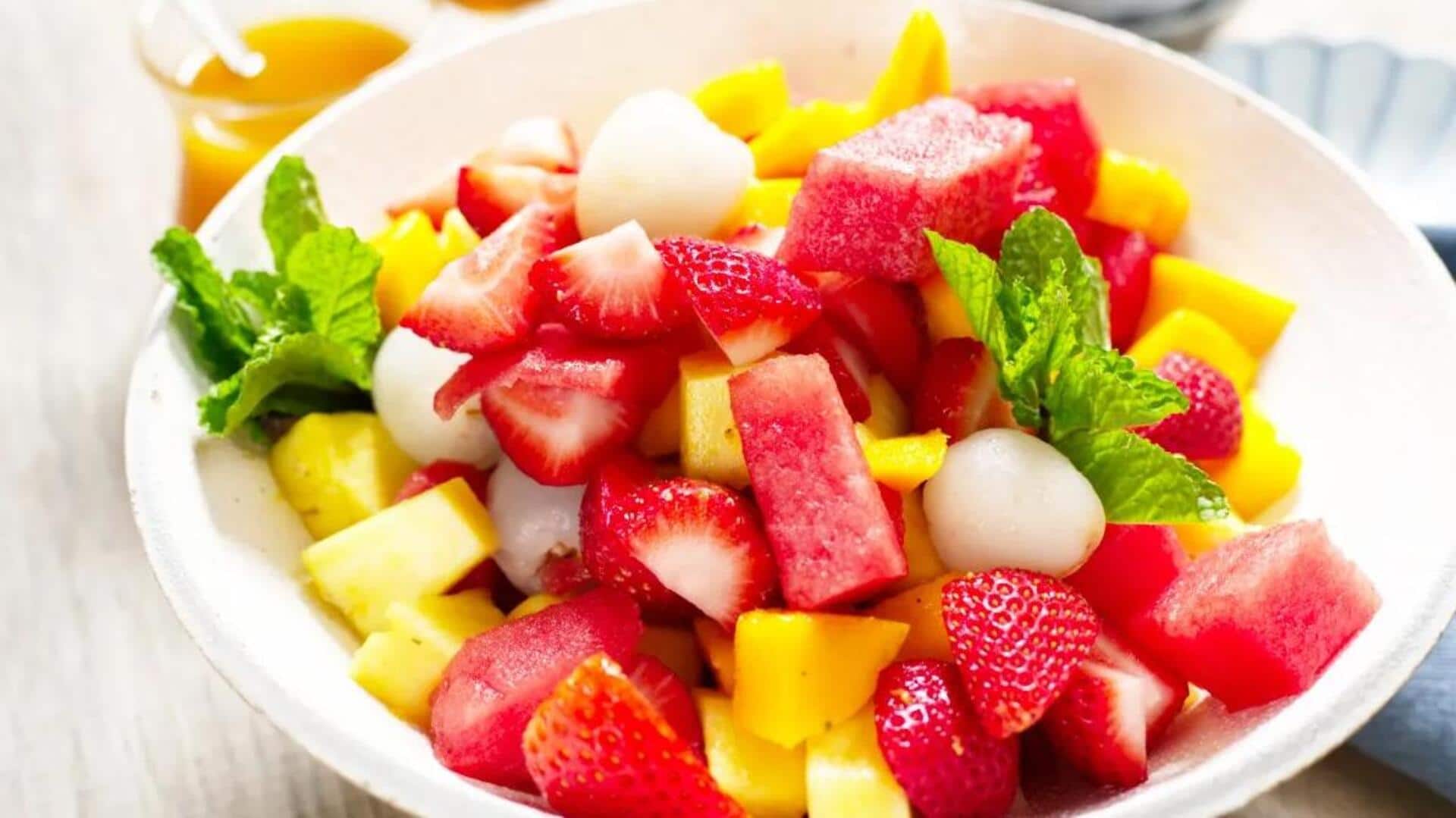 Nikmati Salad Buah Tropis dengan Kombinasi Rasa yang Mengejutkan
