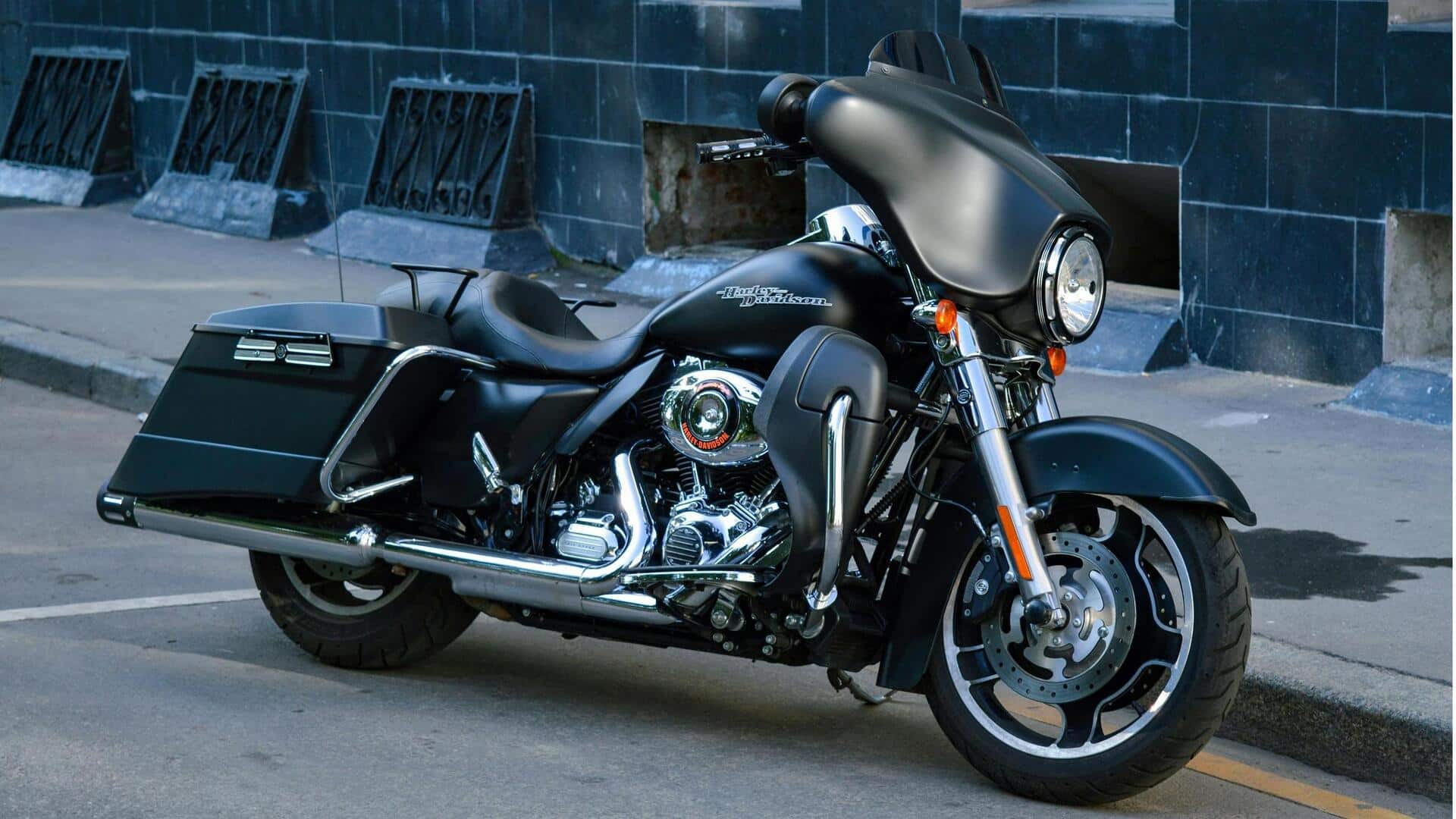 Lima Fitur Langka Motor Mewah Indonesia Lima Fitur Langka Motor Mewah Indonesia
