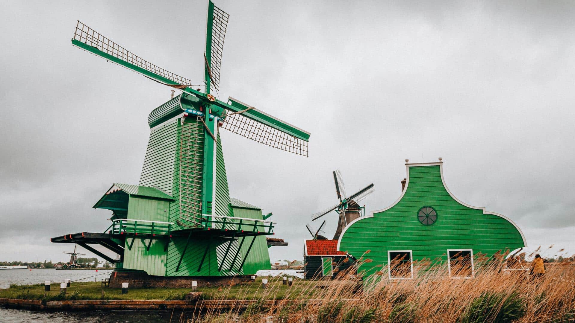 Menikmati Kincir Angin Kinderdijk, Belanda