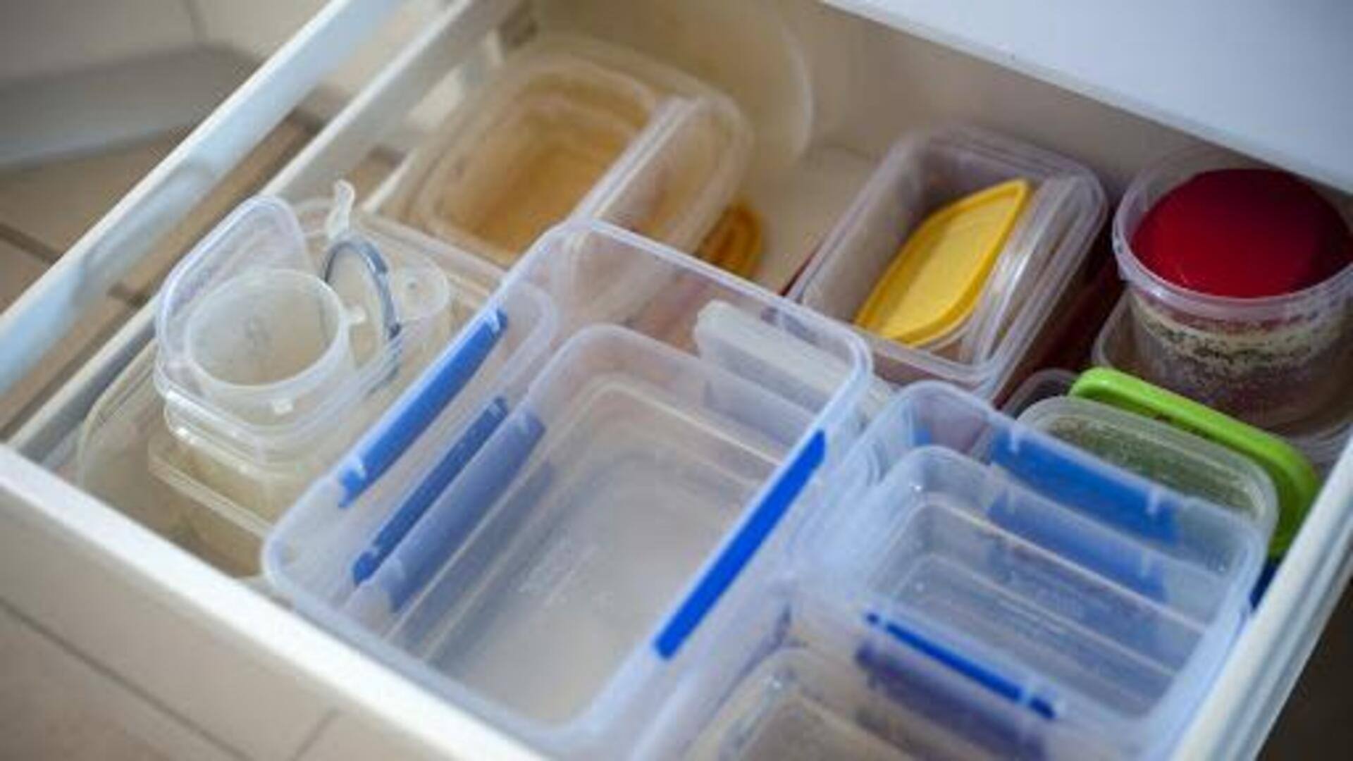 Trik tutup kreatif untuk penyimpanan dapur mudah