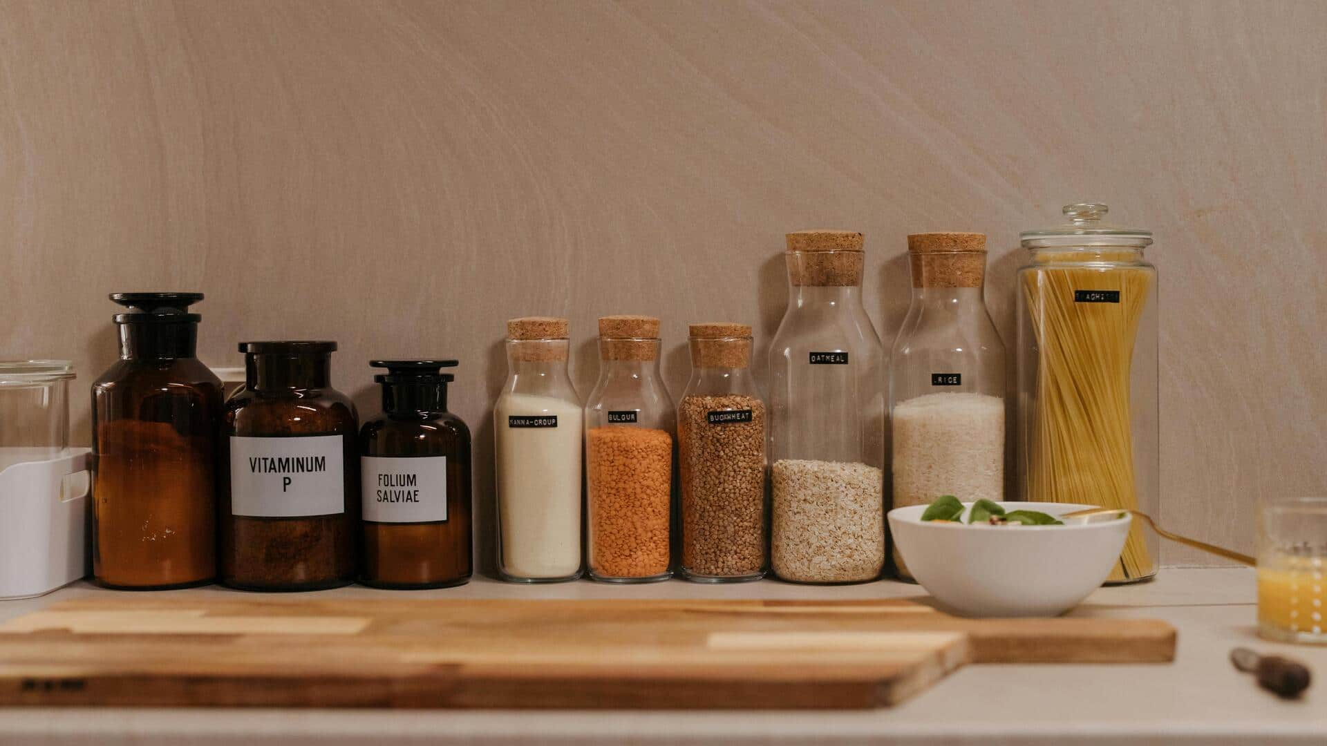 Cara kreatif melabeli rempah agar dapur rapi