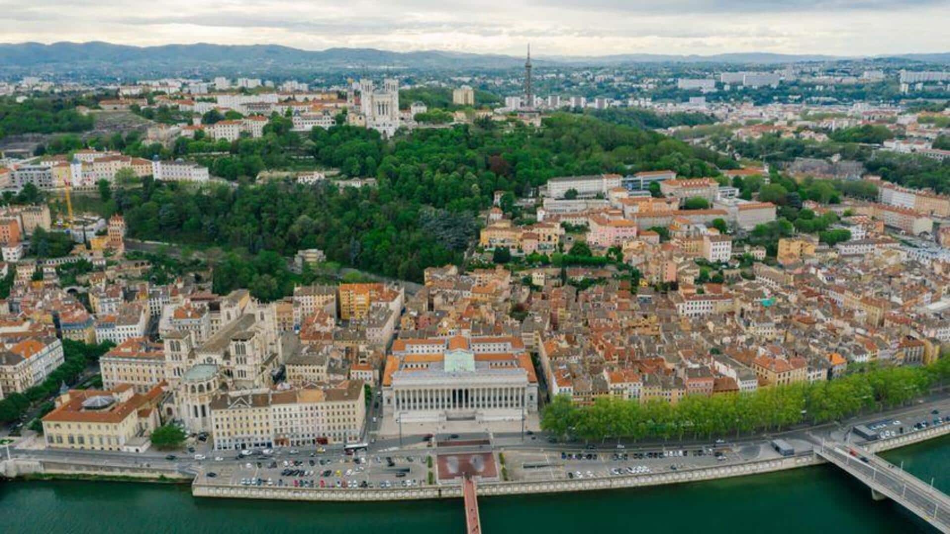 Menjelajahi Traboule Tersembunyi di Lyon