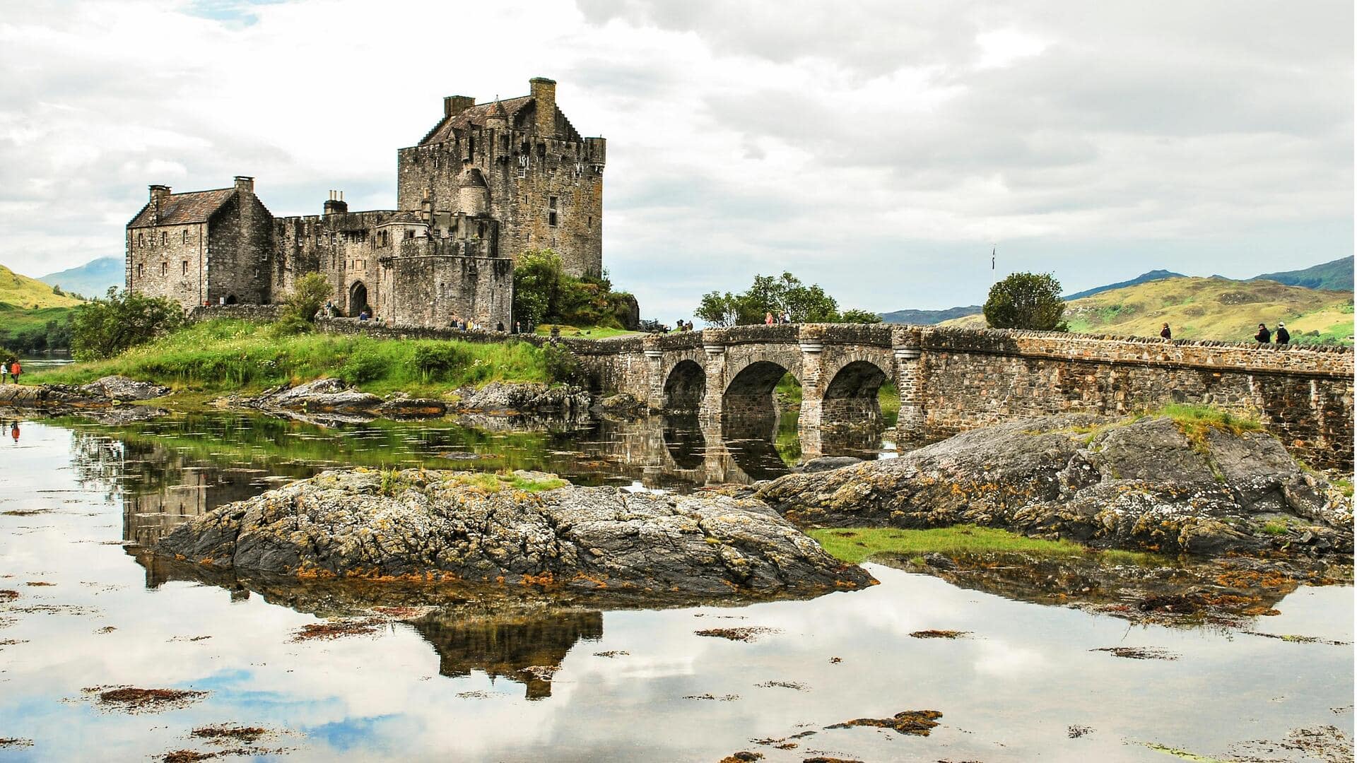 Menjelajahi Kastel-Kastel Abad Pertengahan di Skotlandia