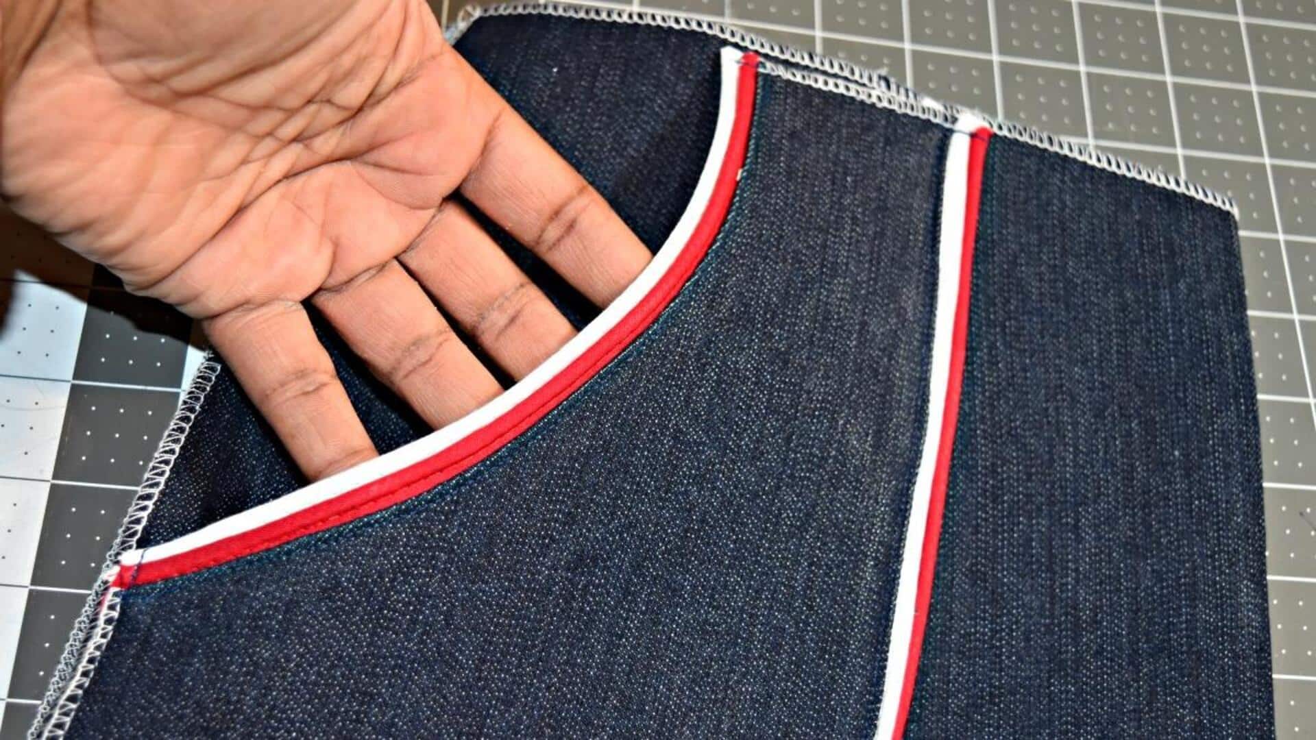 Lima detail piping klasik untuk pakaian musim dingin India