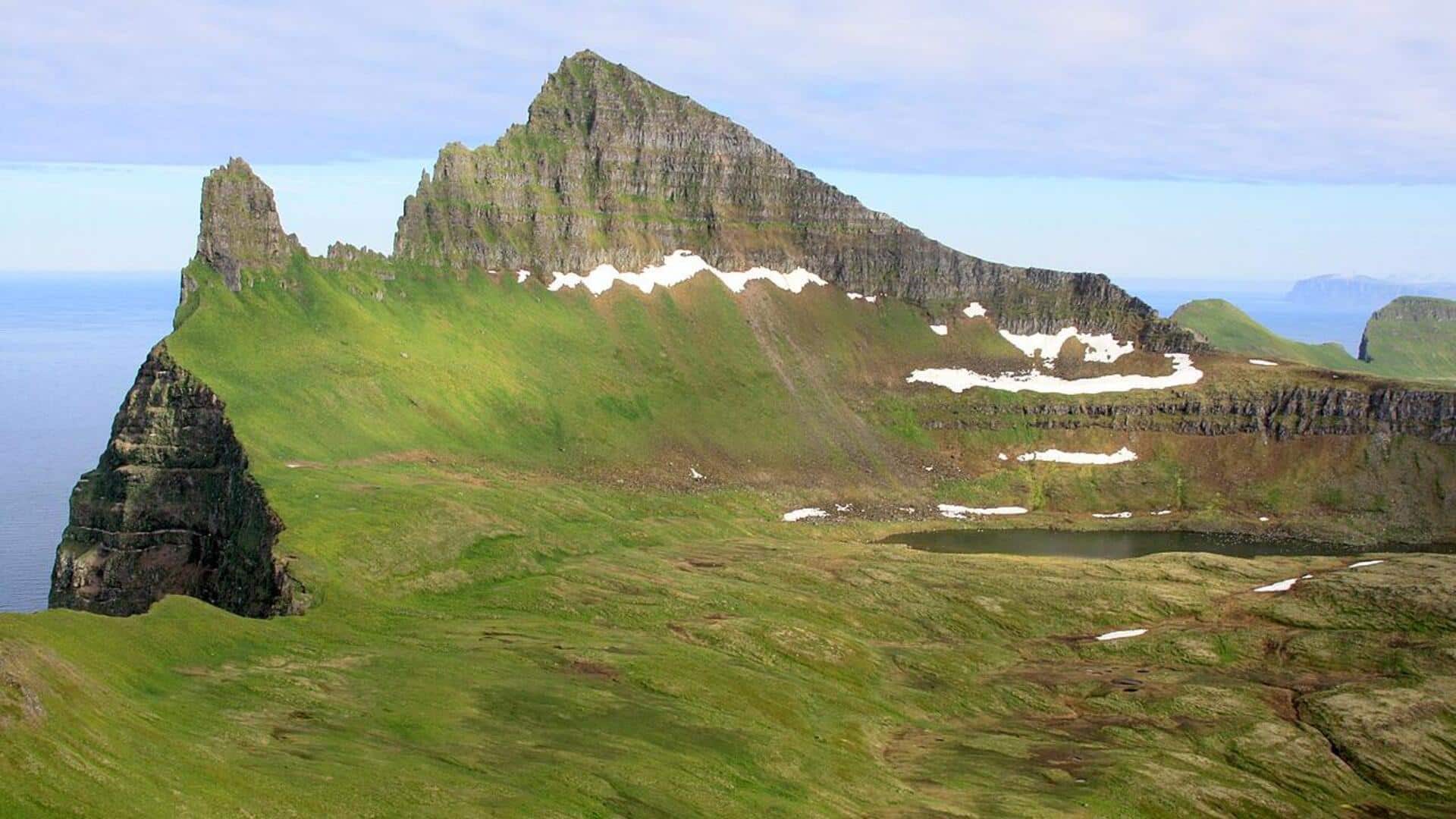 Menjelajahi Cagar Alam Hornstrandir, Islandia