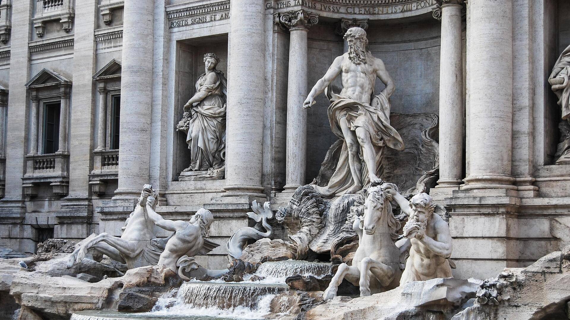 Lima Teknik Interpretasi Simbolisme dalam Patung Arsitektur