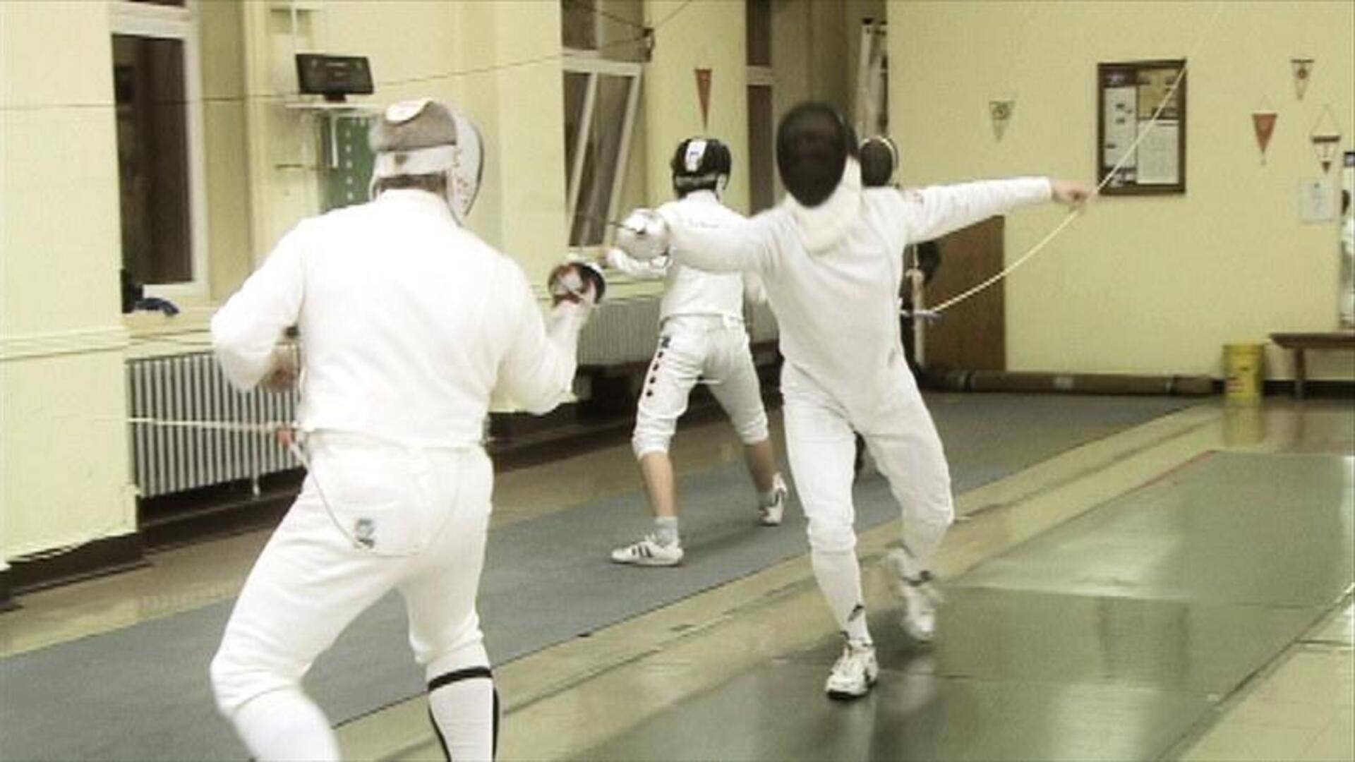 Warna masker anggar dan pengaruhnya pada skor