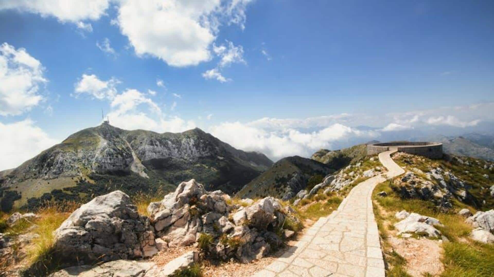 Jelajahi Lima Jalur Tebing di Montenegro