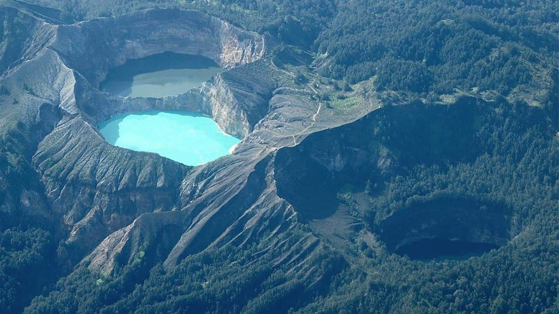 Warna unik danau vulkanik kaya nutrisi di dunia Warna unik danau vulkanik kaya nutrisi di dunia