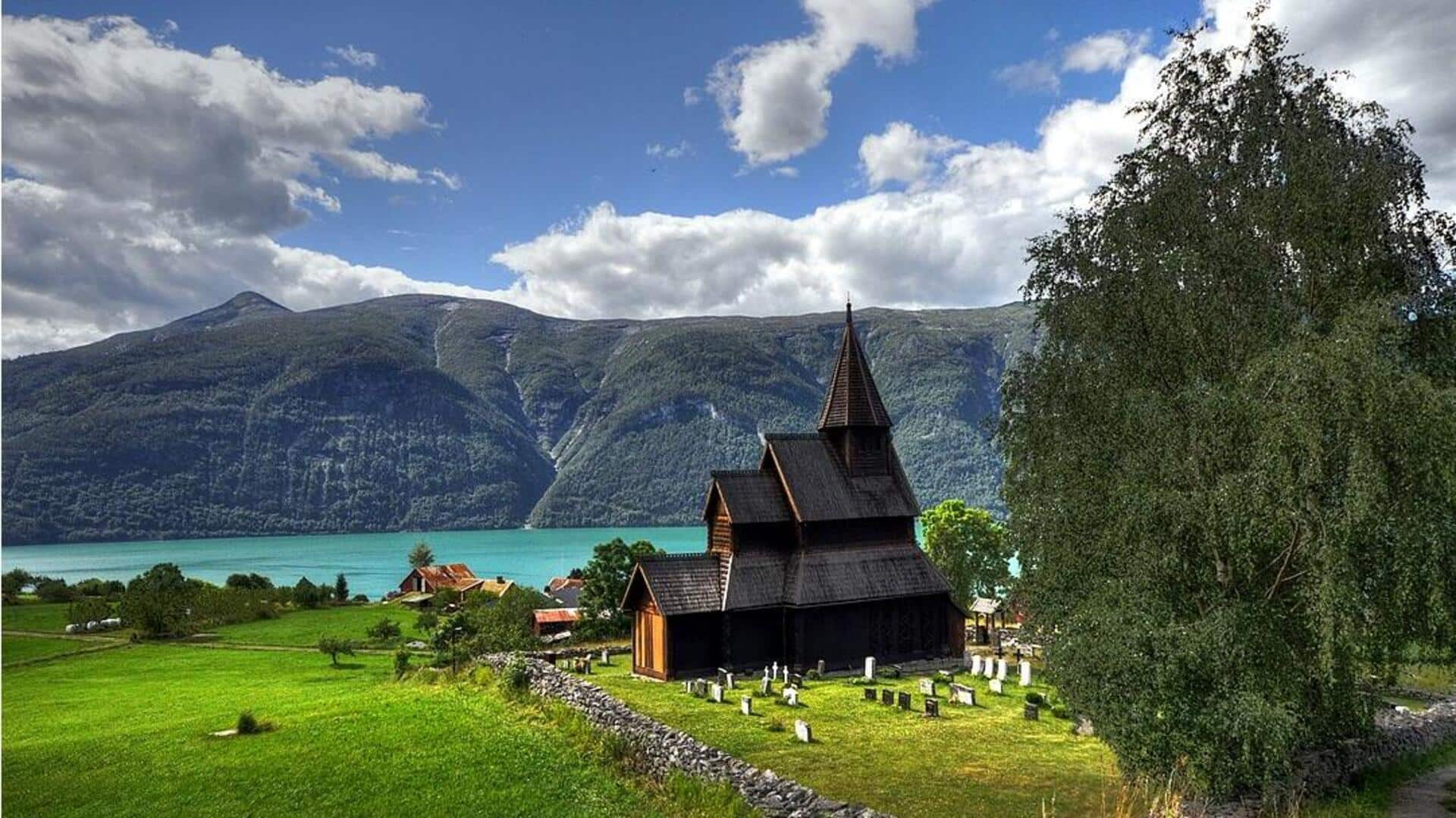 Tapak Tilas Gereja Kayu Era Viking Di Urnes, Norwegia