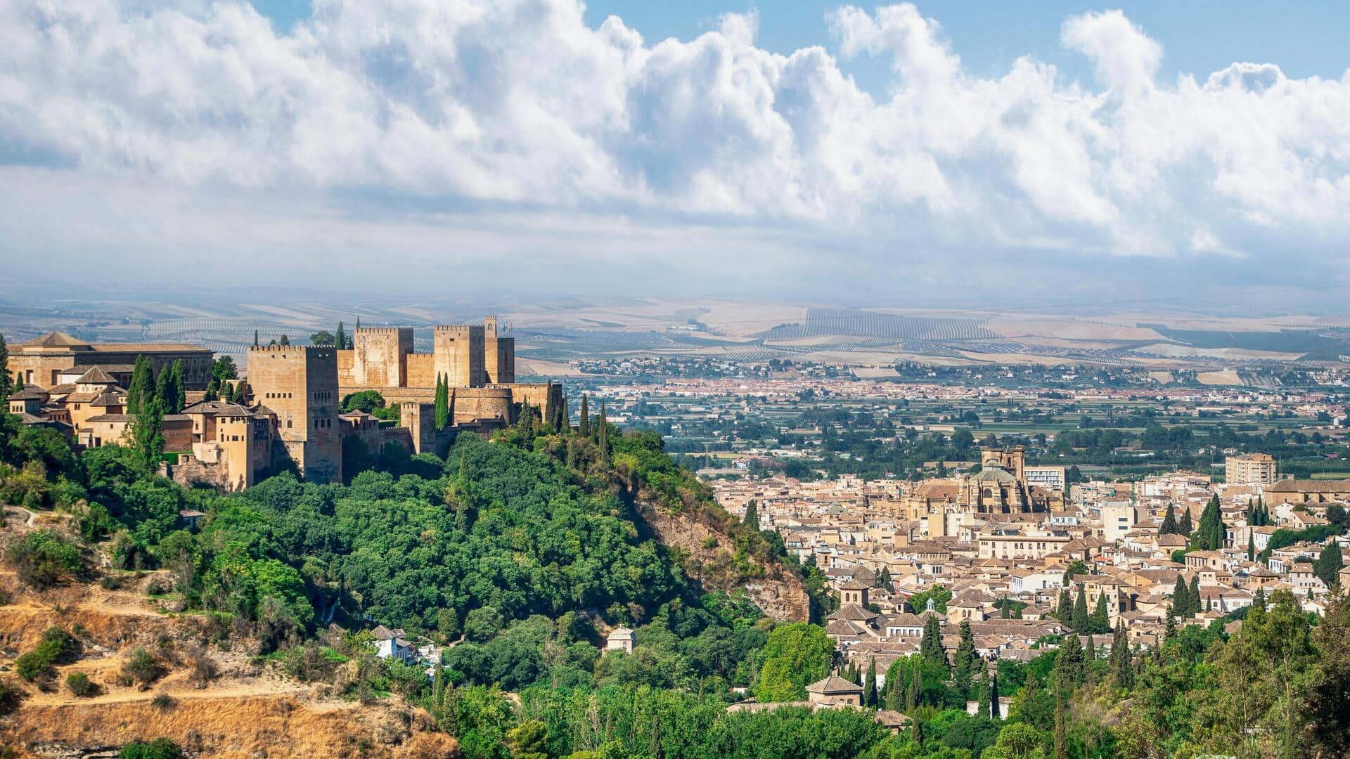 Temukan Daya Tarik Granada yang Tersembunyi: Lebih dari Alhambra