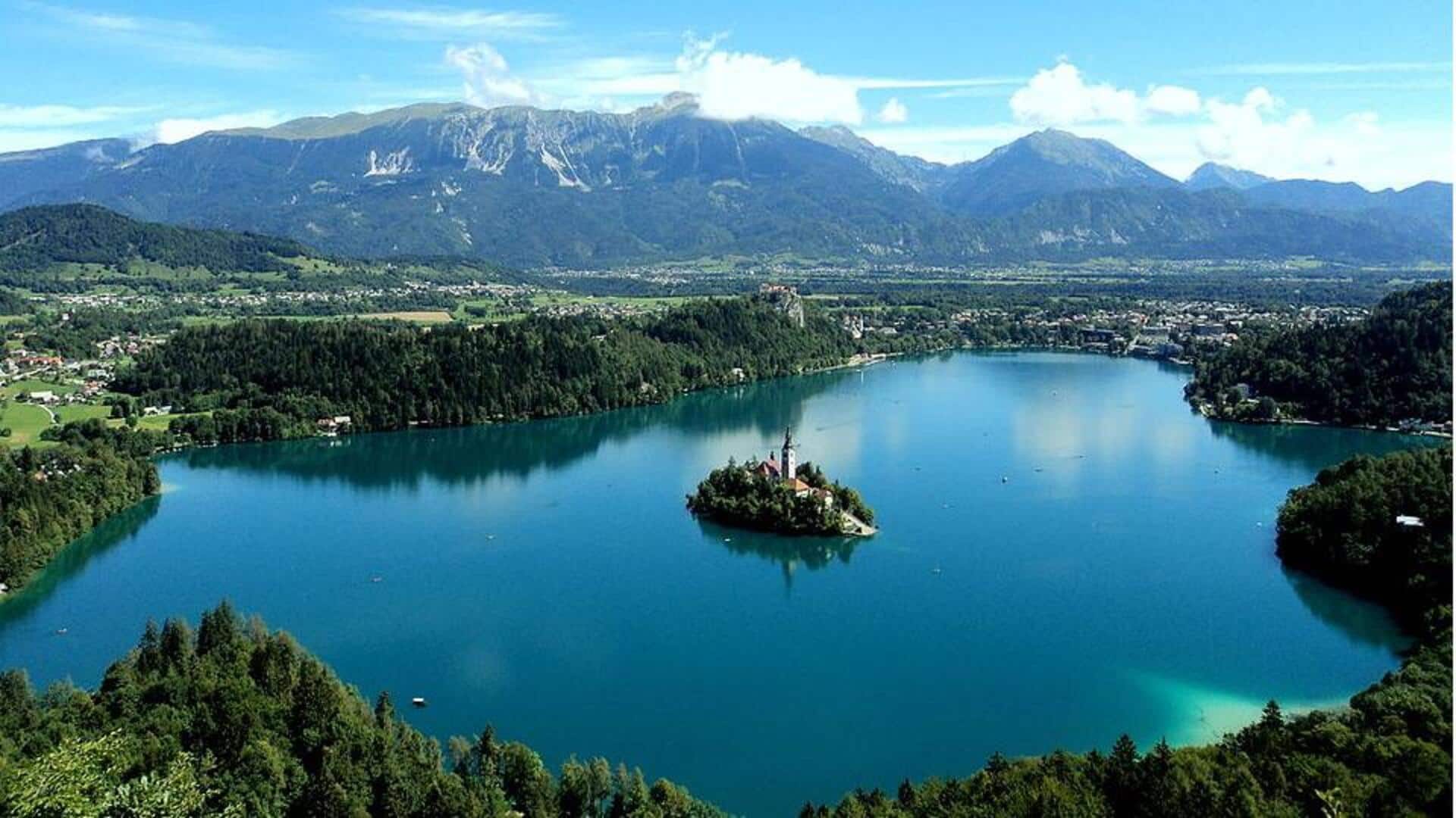 Menikmati Keajaiban Danau Bled, Slovenia saat Musim Gugur