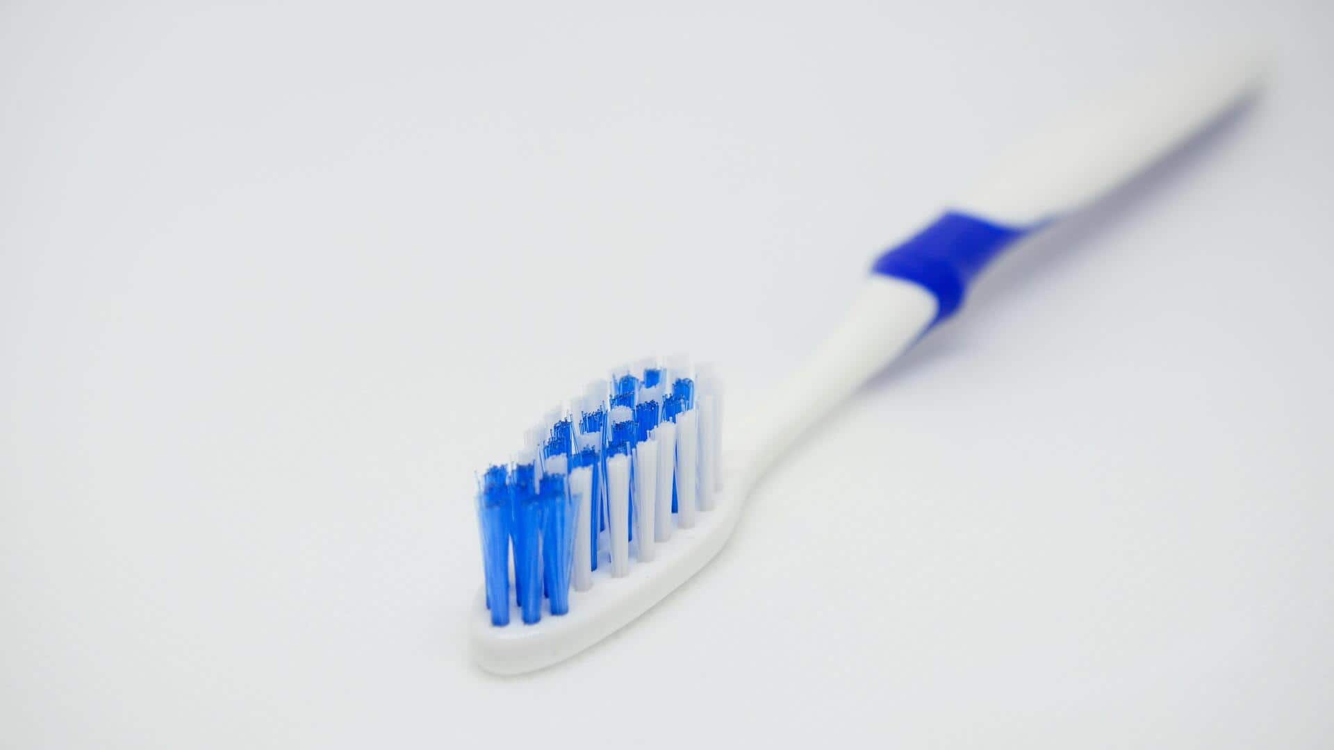 Penggunaan tak terduga sikat gigi di rumah